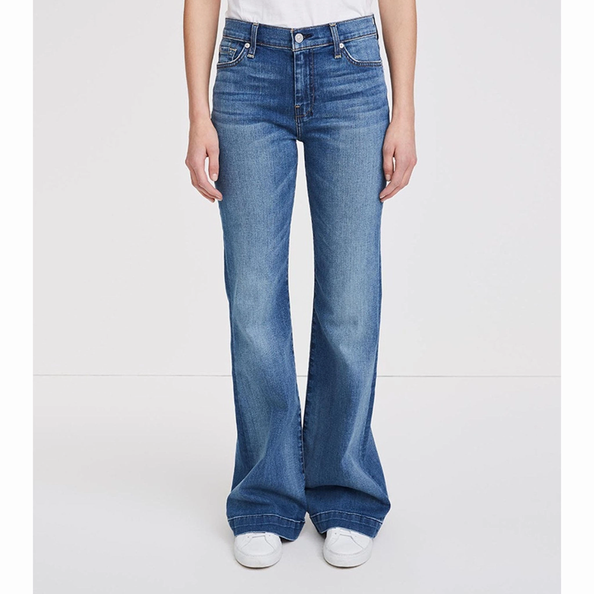 Natural Fit Seven For All Mankind Authentic Distressed Dojo