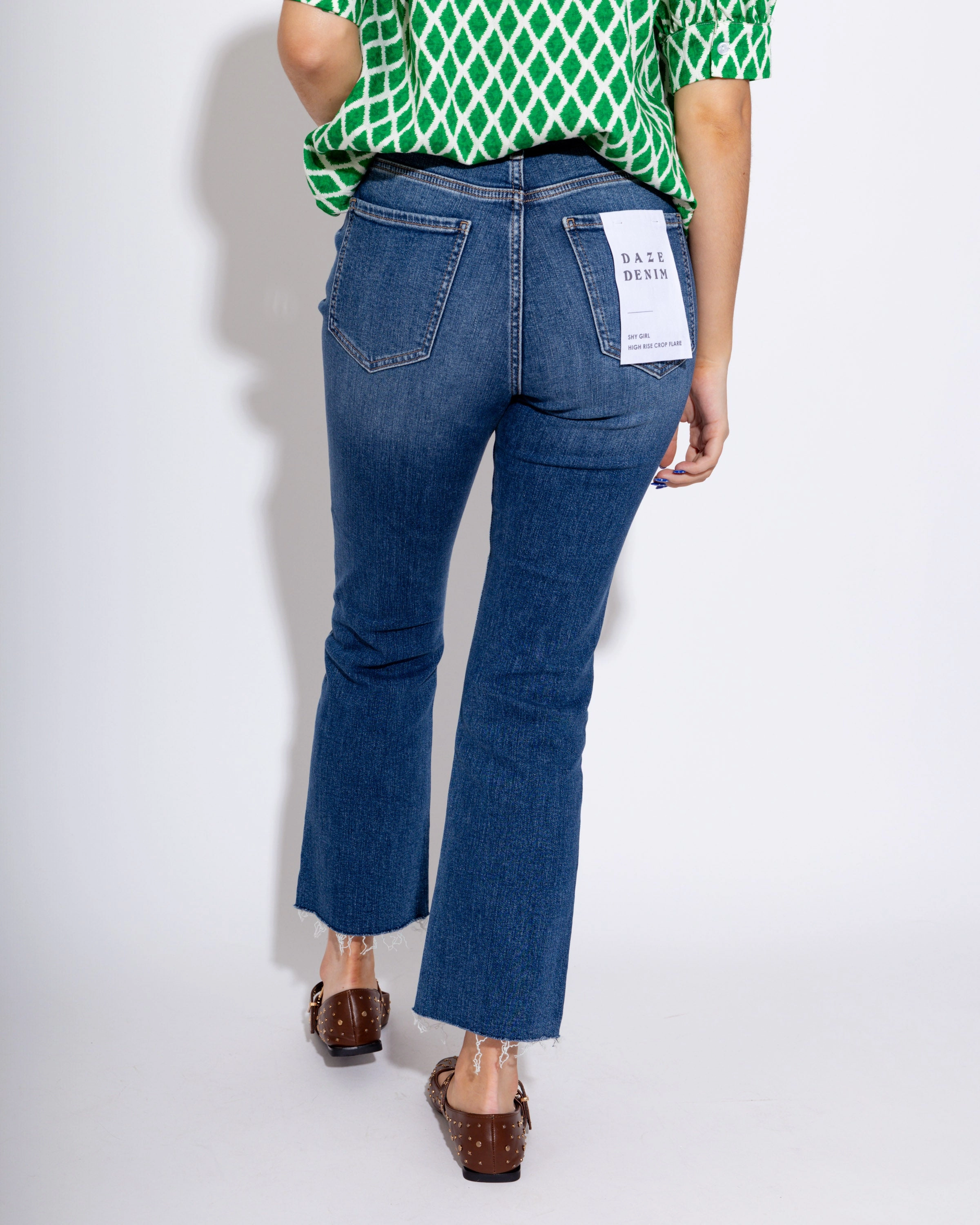 Shy Girl High Rise Crop Flare in Influencer Neat Look Body Friendly