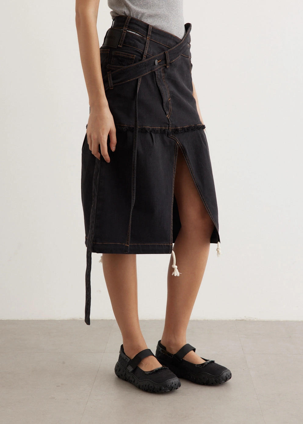 Chill Feel Minimal Vibes Signature Wrap Denim Skirt