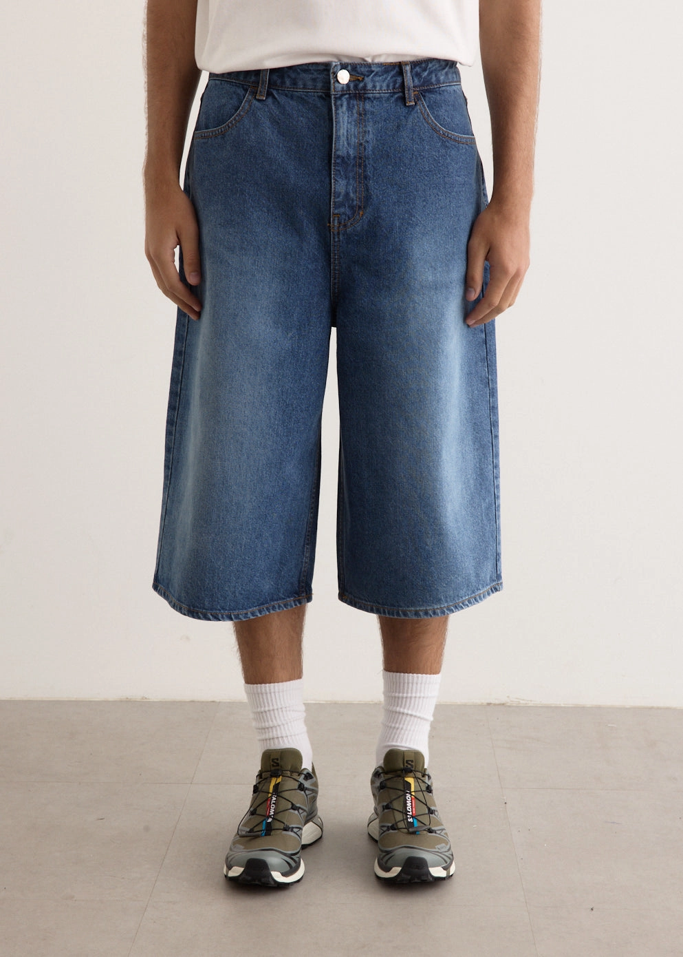 Slip Resistant Inner Lining Significant Denim Shorts