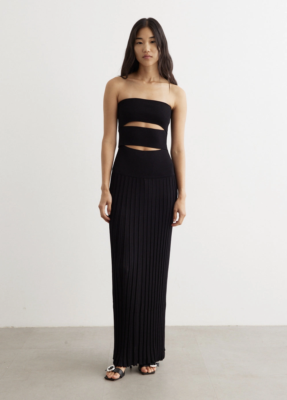 button detail Perfect Fit Look Slashed Strapless Dress