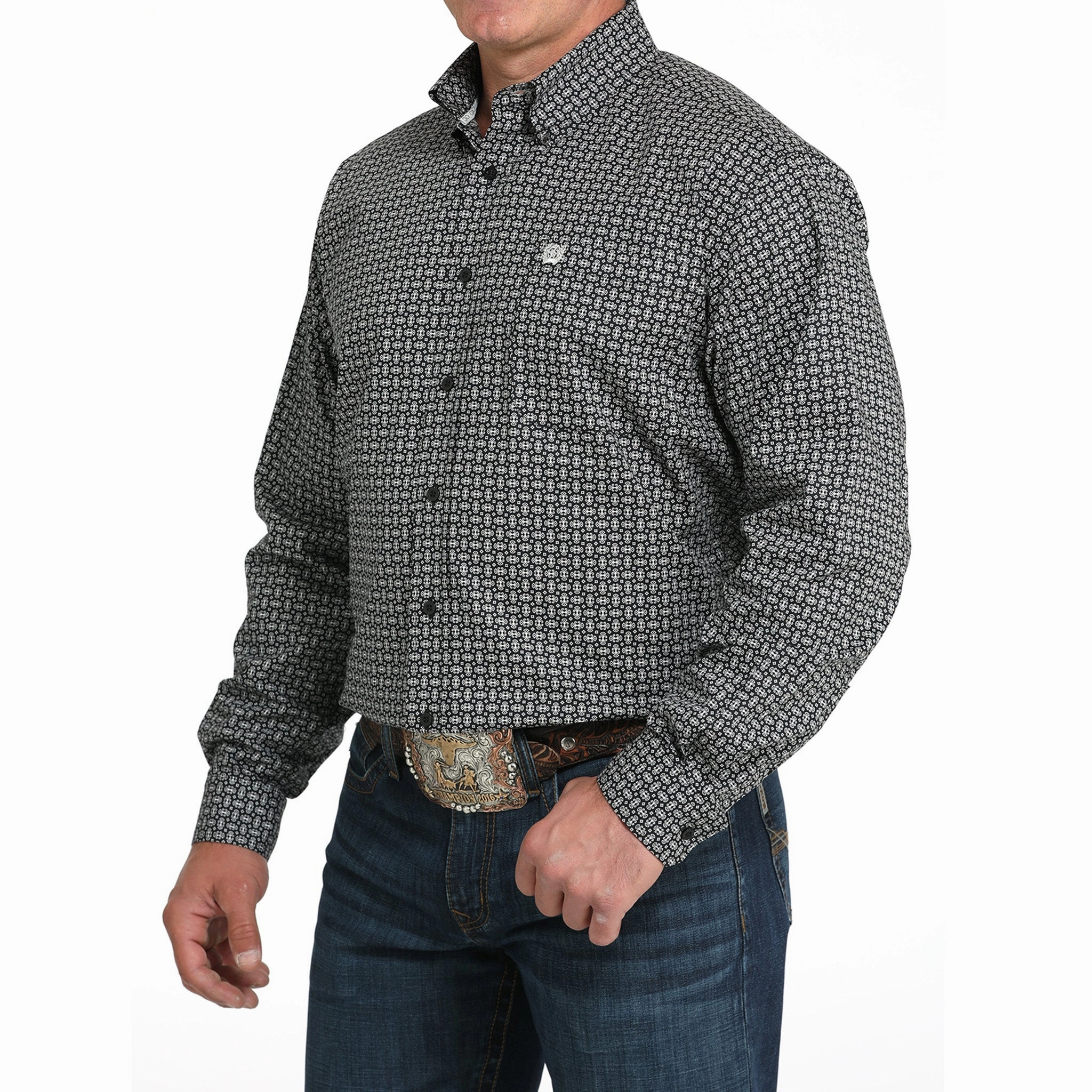 Cinch Black and Grey Geo-print Long Sleeve Cozy Fit Trendsetting Design