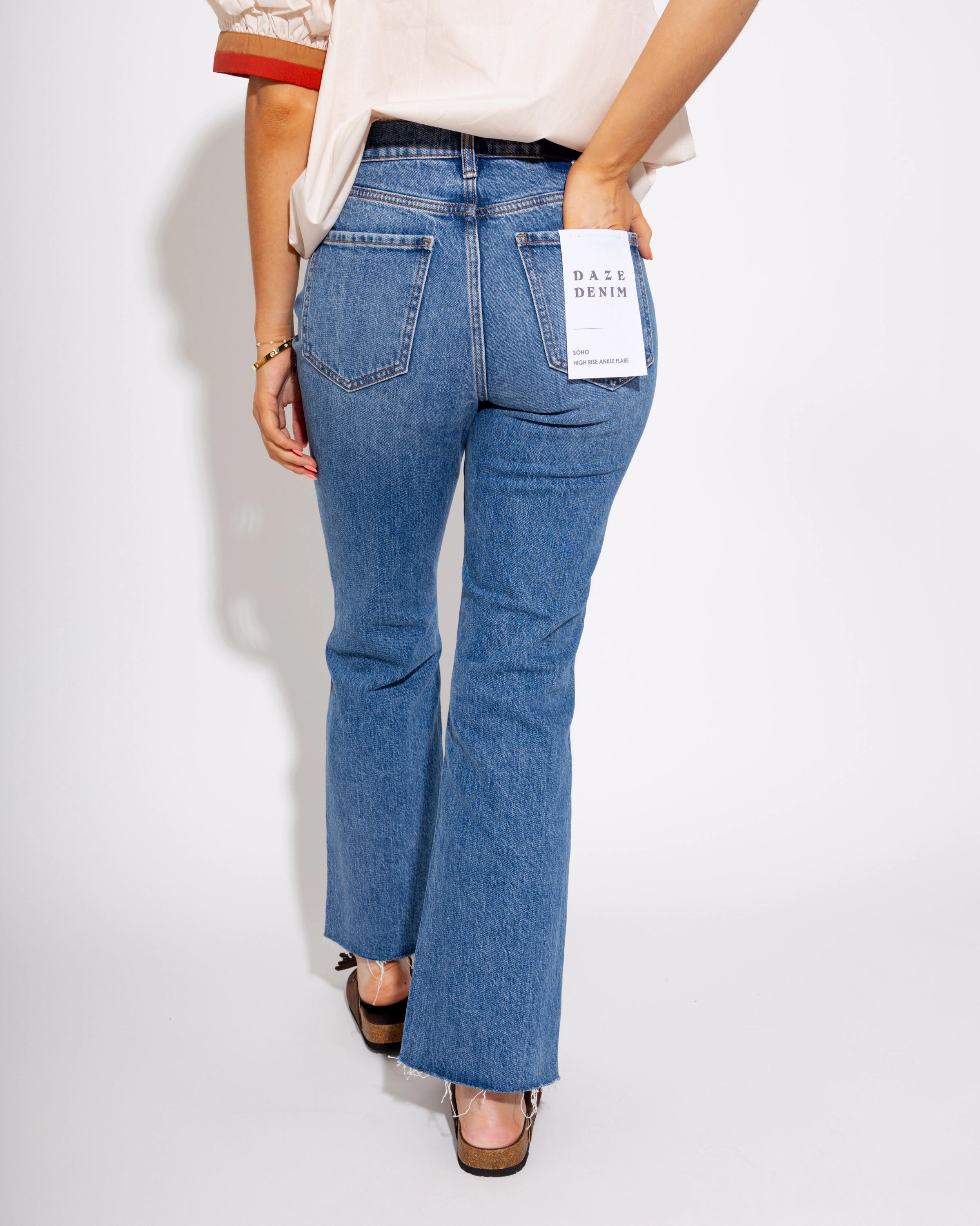 Fade Resistant Wash SOHO High Rise Ankle Flare in Vixen