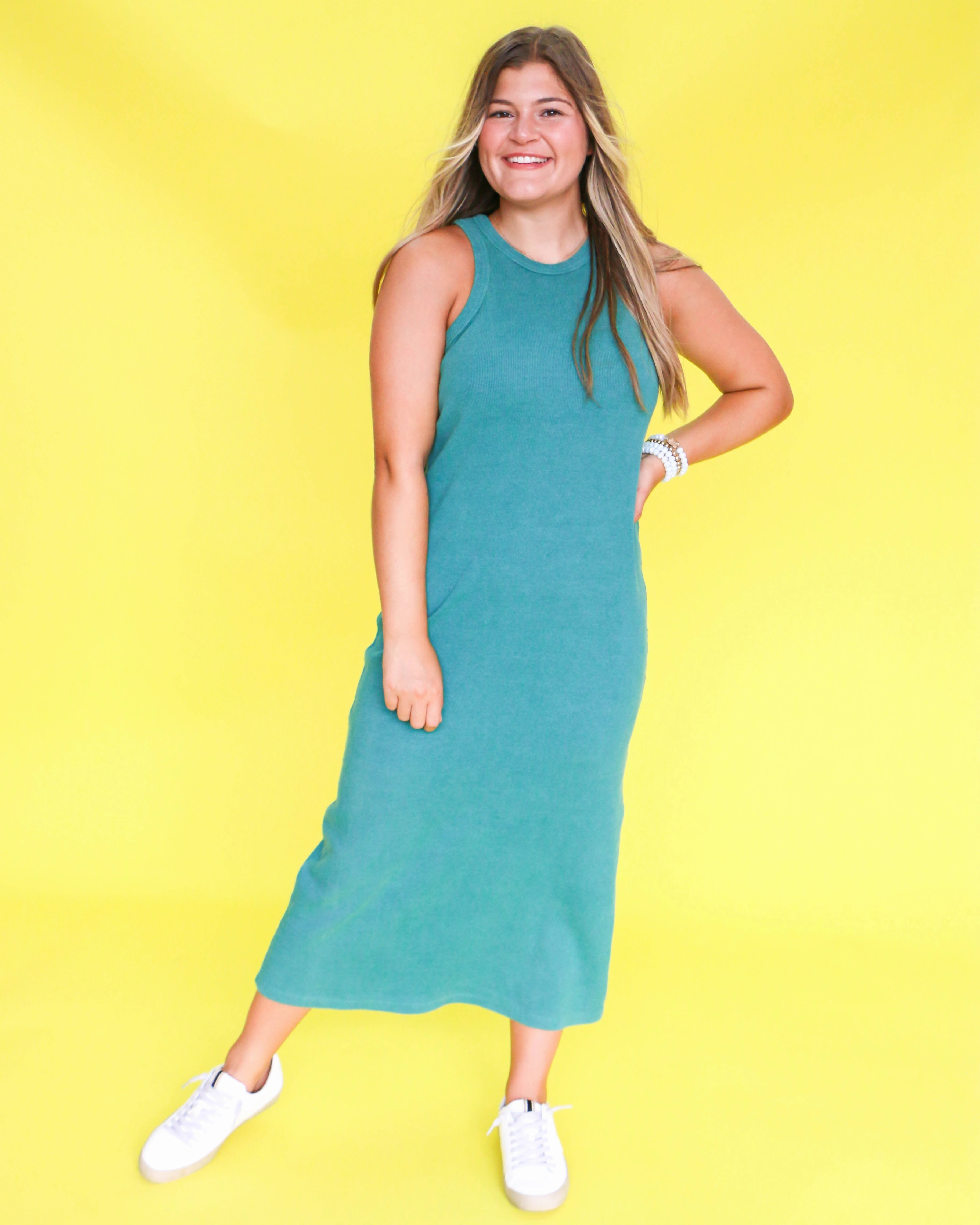 Daily Go Modern Form Sleeveless Ribbed Midi-Dress in Pine