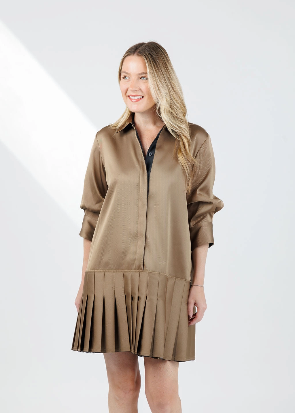 Regina Short Sleeve Mini Dress - Bronze Multi Breathable Feel