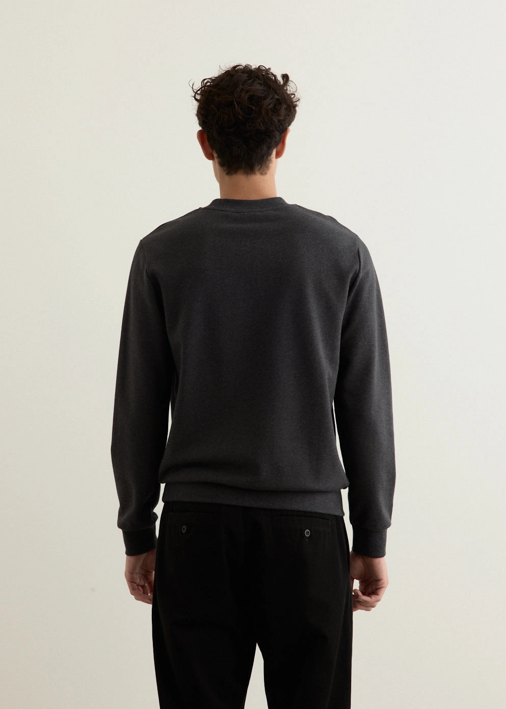 Standard Item Sweatshirt Chill Vibe