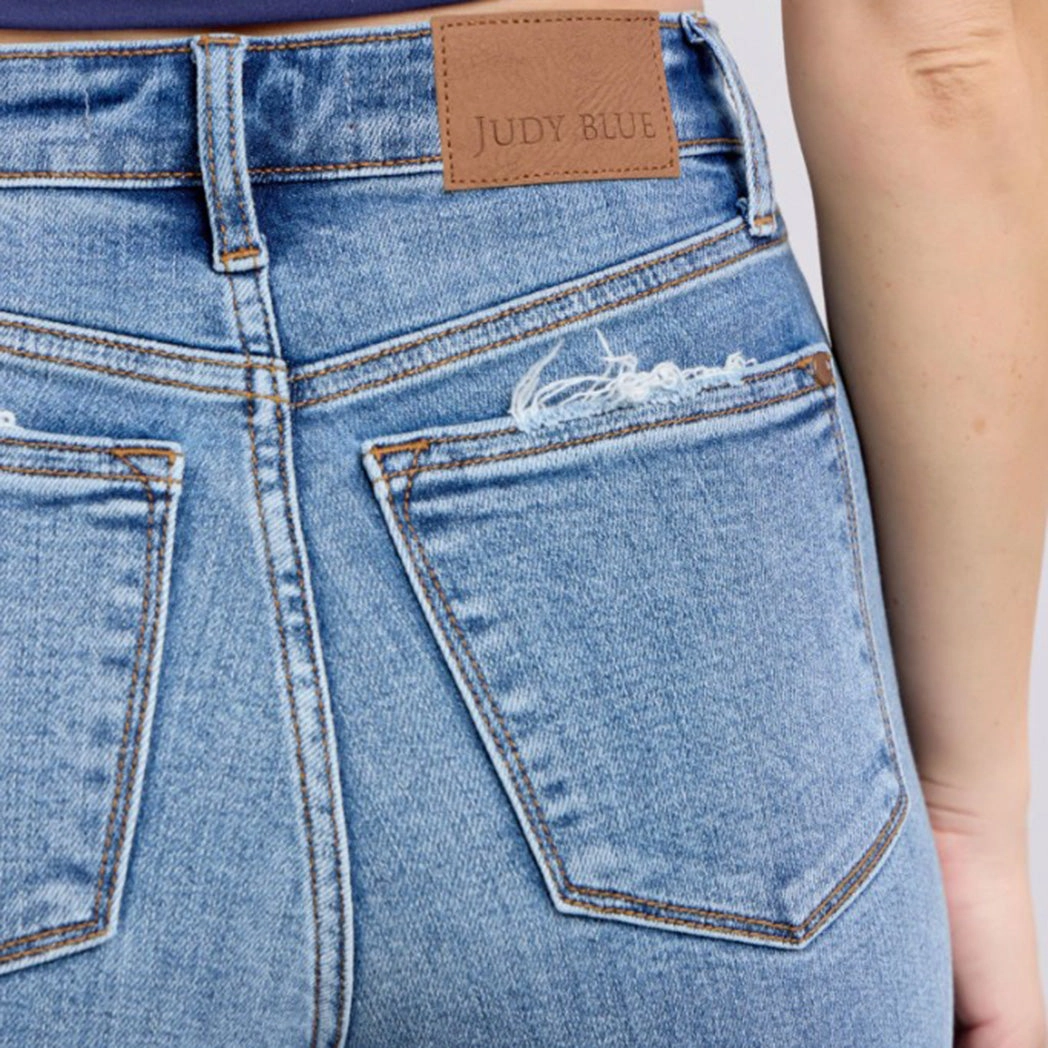 Weekend Style Rainy Day Women's Med Wash High Waisted Retro Wide Leg Jeans