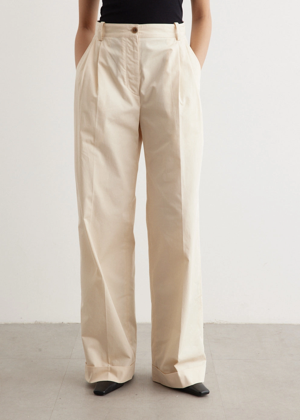 Urban Fit Double Pleats Pants