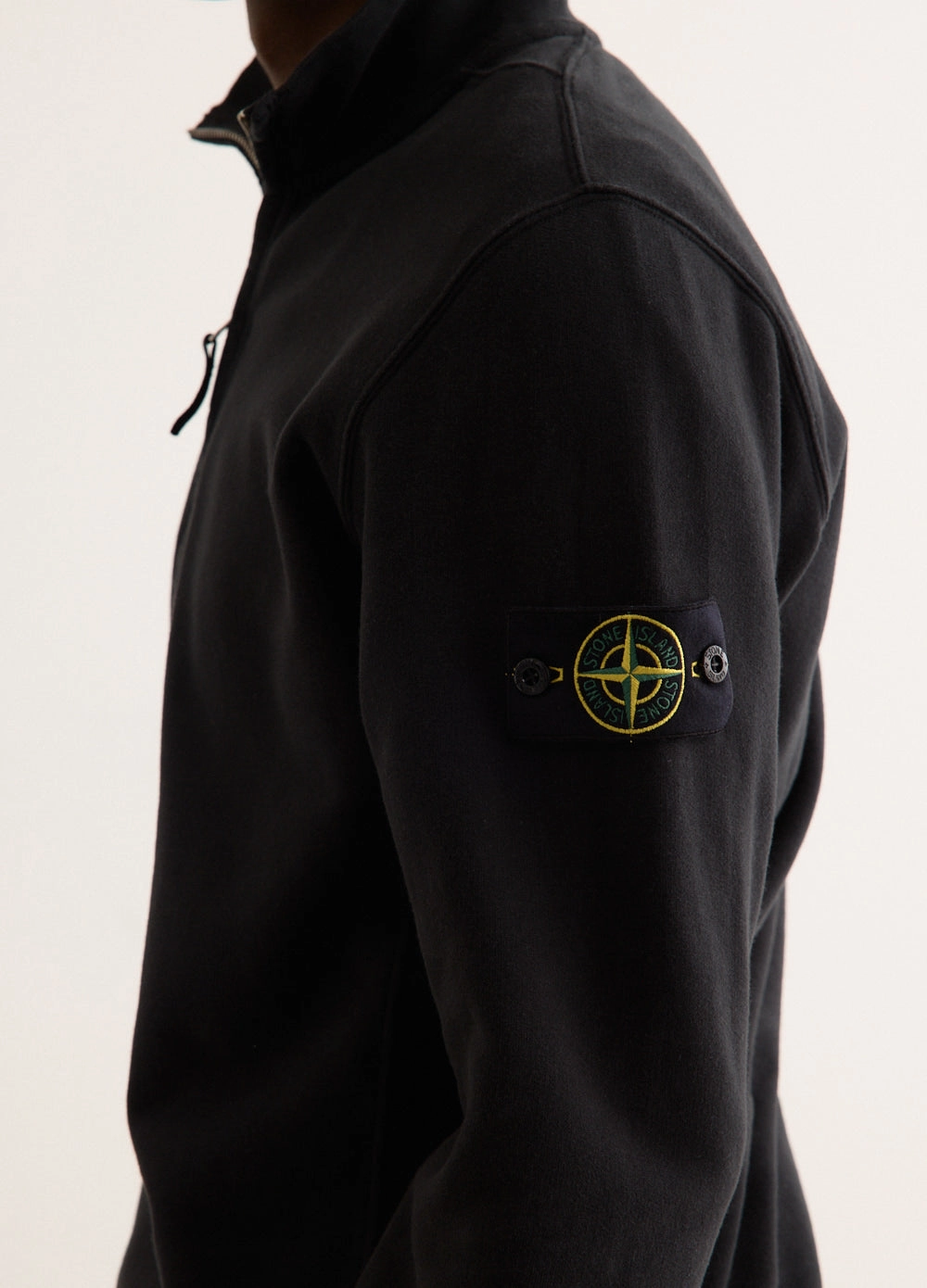 Regular Fit Organic Cotton Badge Half Zip Sweatshirt Classic Layer Seamless construction