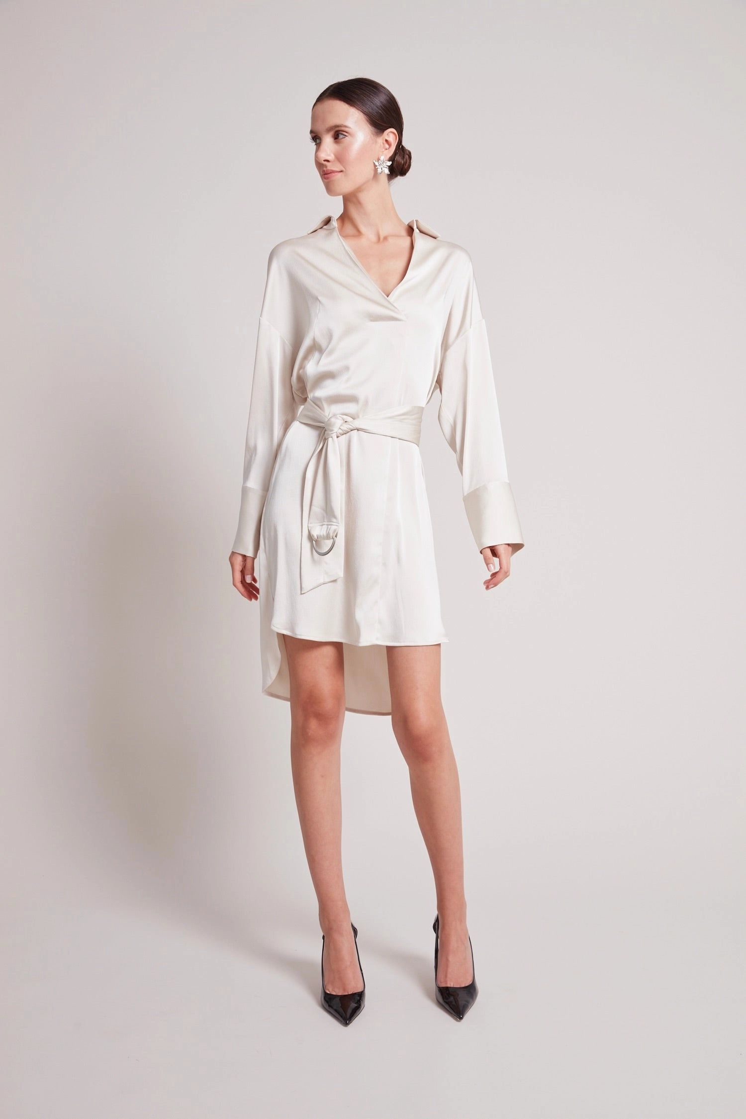 Breathable fabric Cinched-Waist Kyoko Pullover Dress - Champagne