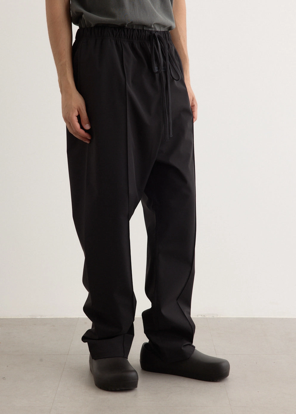 All Day Use Sporty Nylon Relaxed Trackpant