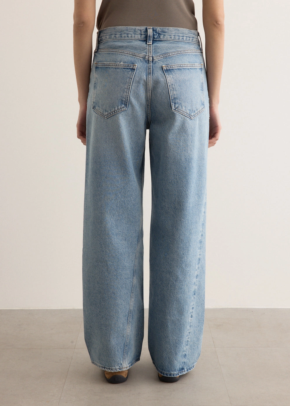 Anti Static Treatment Twist Low Slung Baggy Jeans