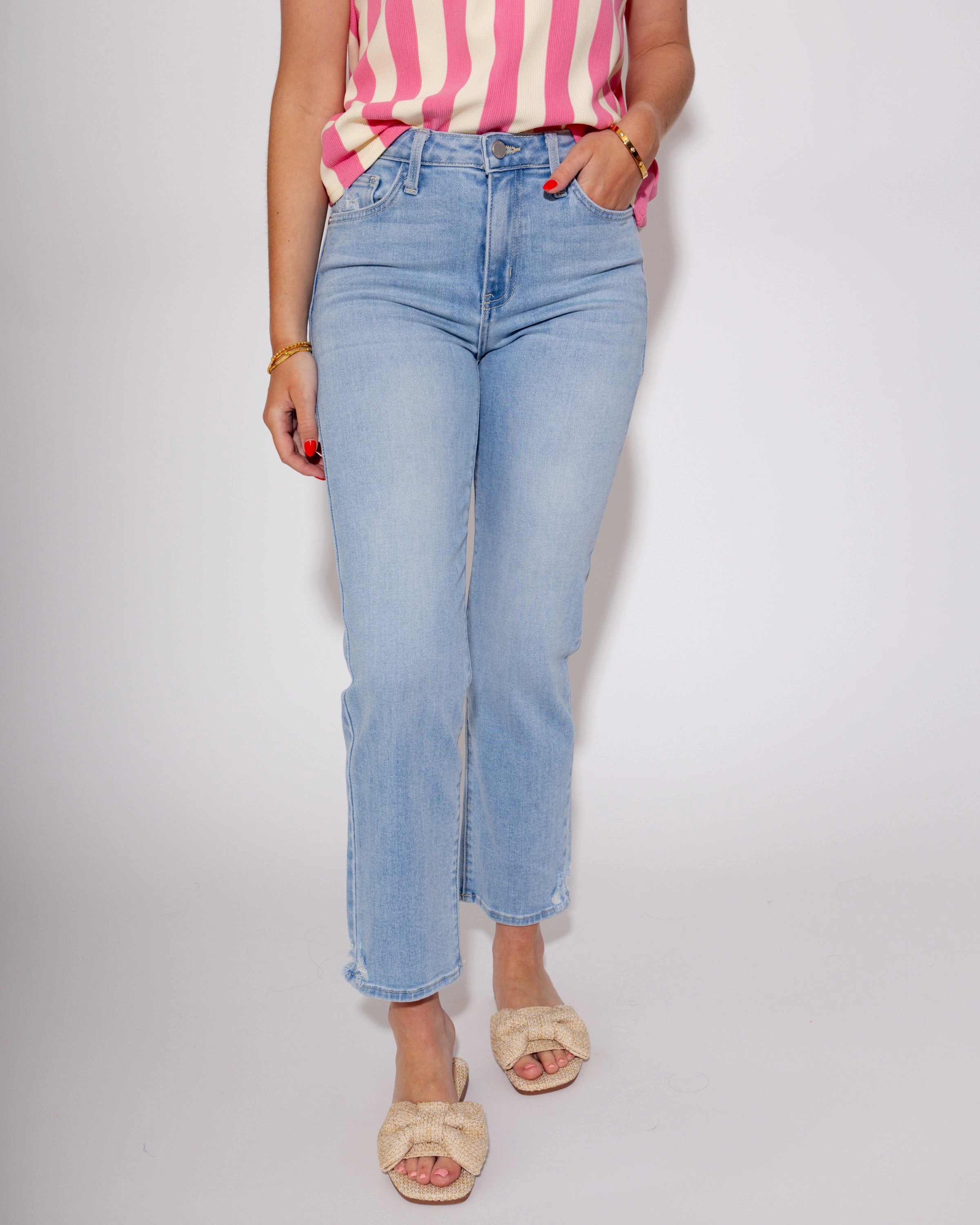 The Everyday Slim Straight Light Jeans Relaxed Fit Waist Premium Elegant