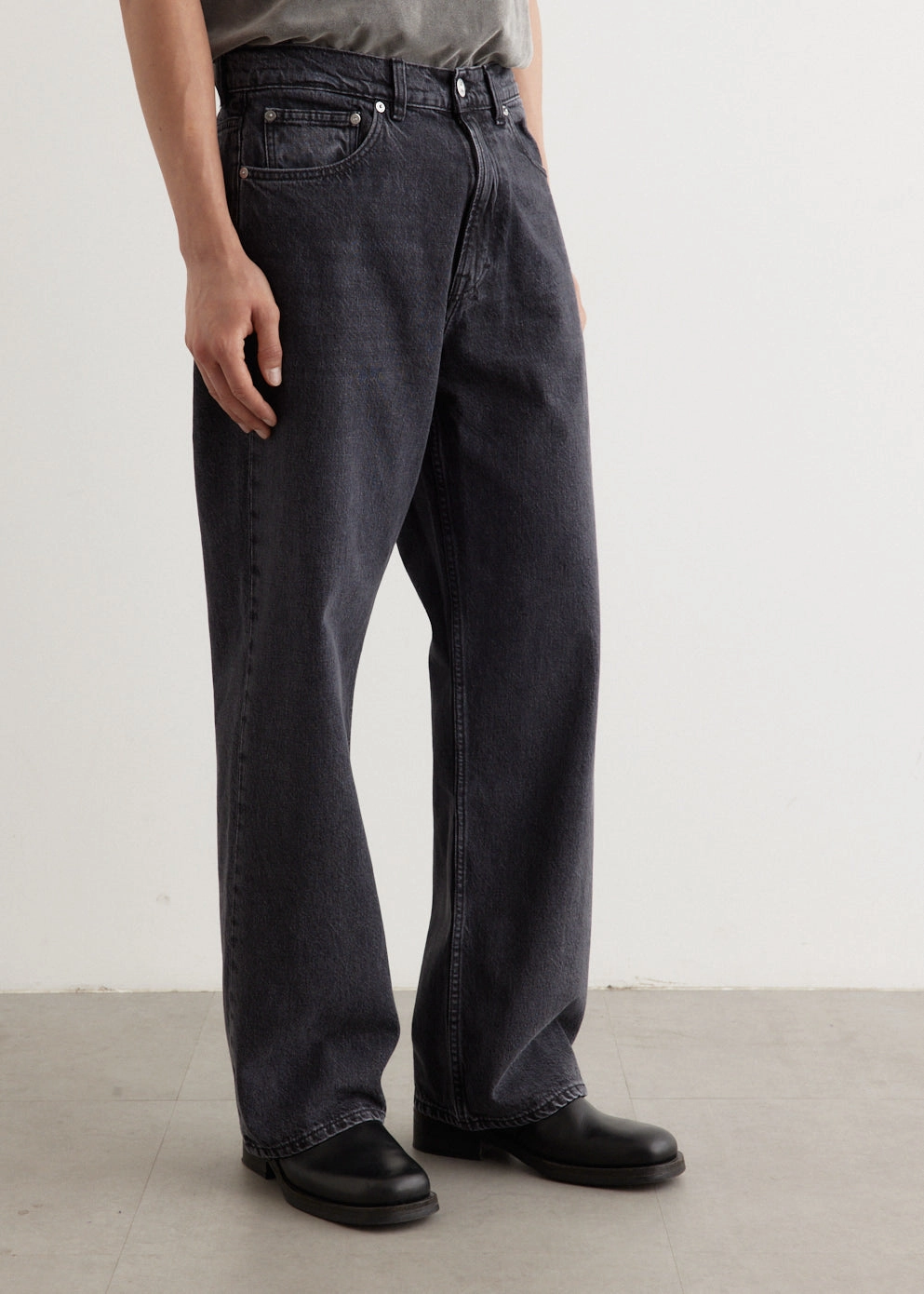 Third Cut Jeans Contemporary Style