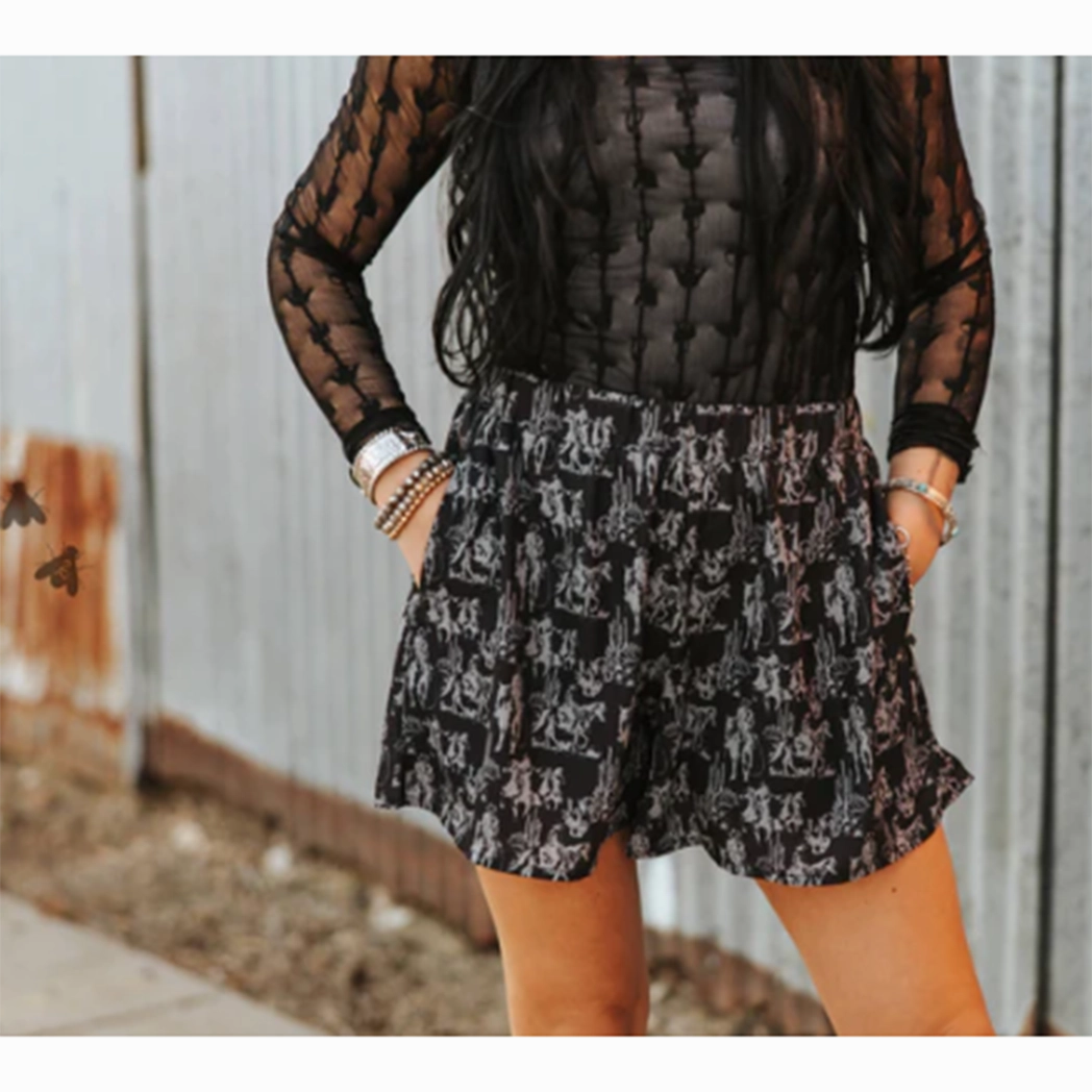 Trailblazer Shorts Sleek Look