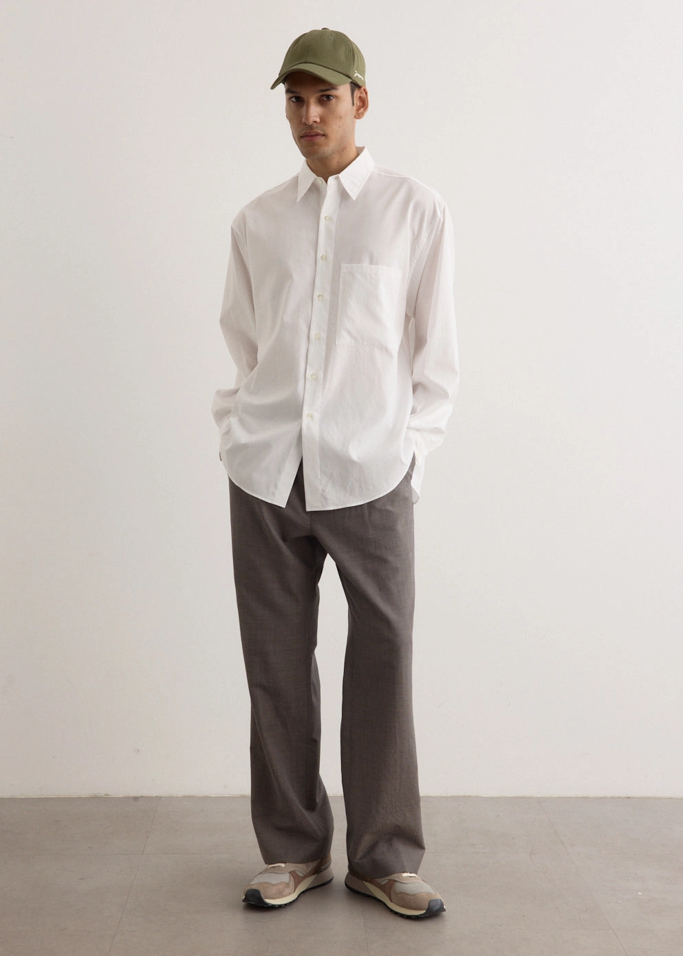 Minimalist Design Tropical Wool Kid Mohair One-Tuck Slacks