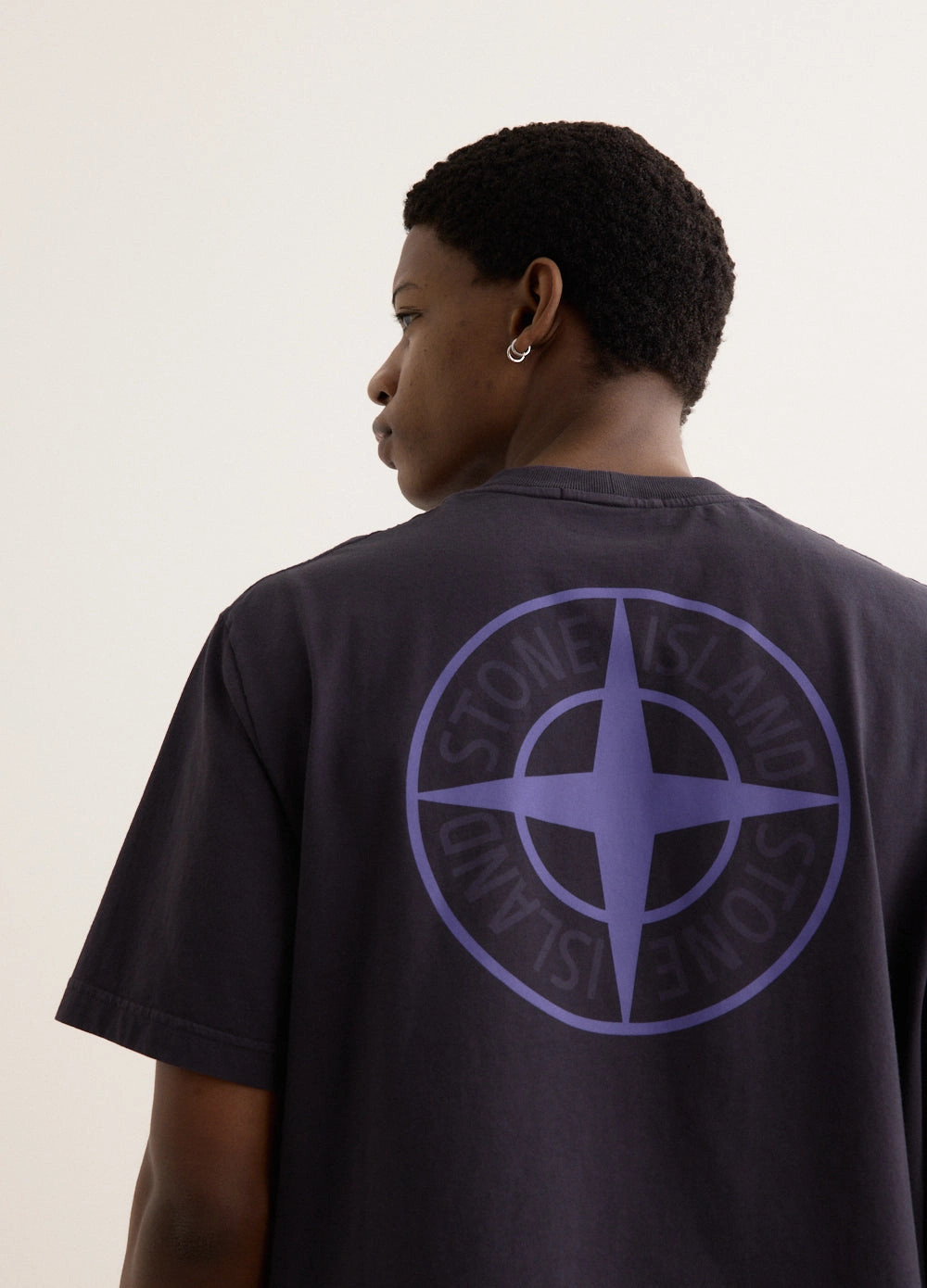 Two Tone Compass Logo Print T-Shirt Sporty and Stylish