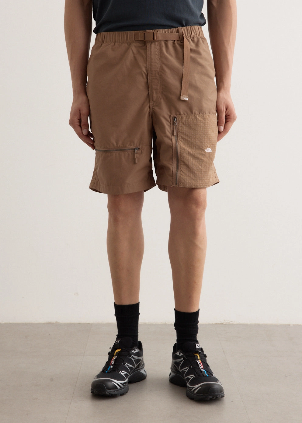 Chilly Weather Easy Adjust Drawcord Woven Zipper Shorts