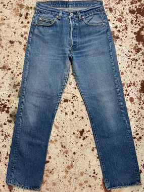 Neutral Outfit Piece Vintage USA Levi's 501 Black Bar Tac Pockets Superwash Denim Jeans (JYJ0924-311)