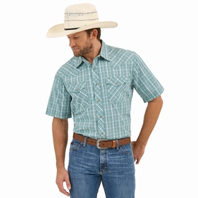 Wrangler Turquoise and White Plaid 20X Short Sleeve Thermoregulating Fabric