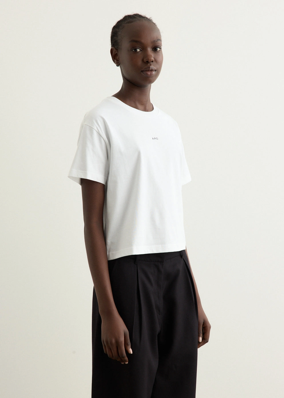 Date night Lightweight Material Boxy Micro Logo T-Shirt