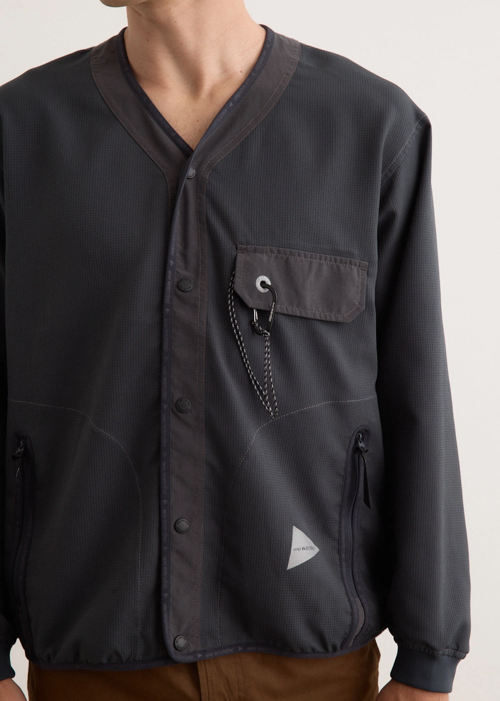 Vent Cardigan Durable Stitching