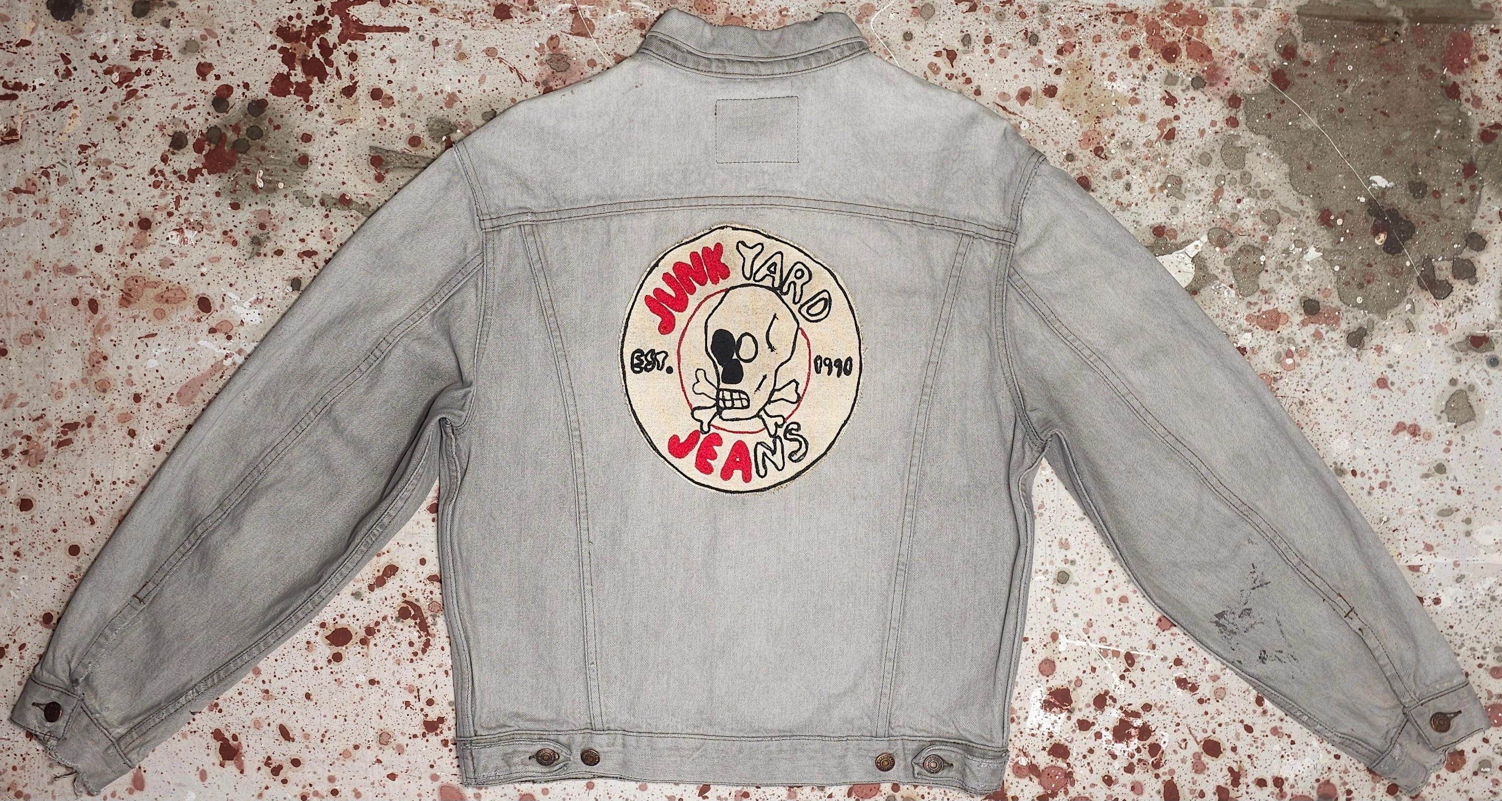 Vintage Faded True Black Custom JYJ Chainstitch Patch Denim Jacket with Paint (JYJ0424-195) Eco Friendly Recycled Material Eco Conscious Production