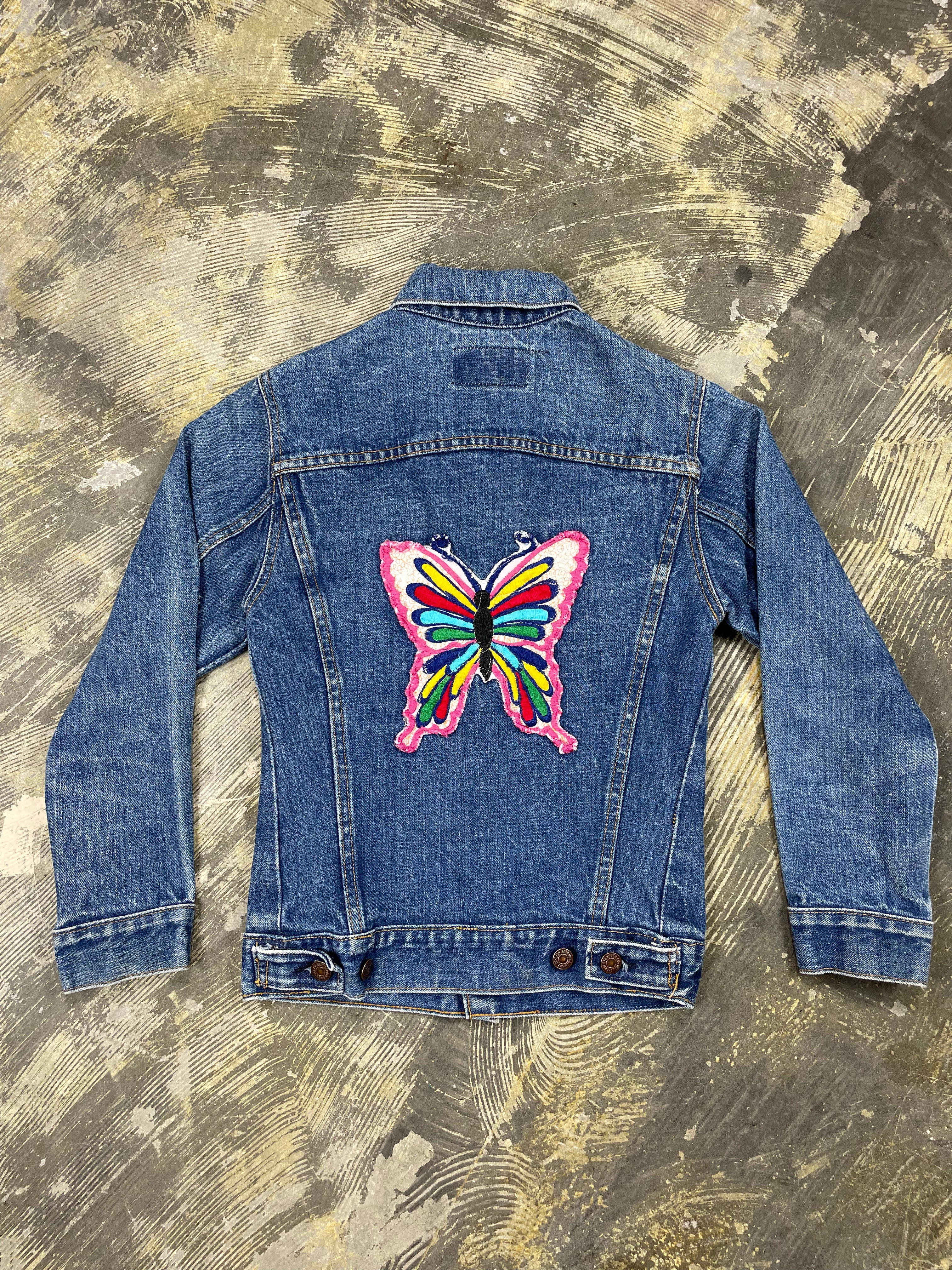 Vintage USA 1970's Levi 2 Pocket Indigo Denim Jacket w/ Custom Butterfly Patch (JYJ-138) Odor Control Finish