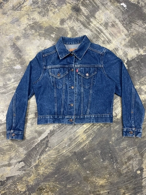Vintage USA Levi 2 Pocket Indigo Denim Trucker Jacket (JYJ-143) Cold Ready Look Mid Length Design