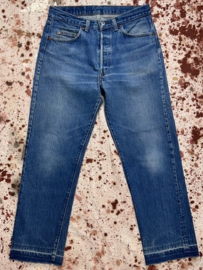 Vintage USA Levi's 501 Busted Cuff Great Wash Denim Jeans (JYJ0924-298) Always Appropriate
