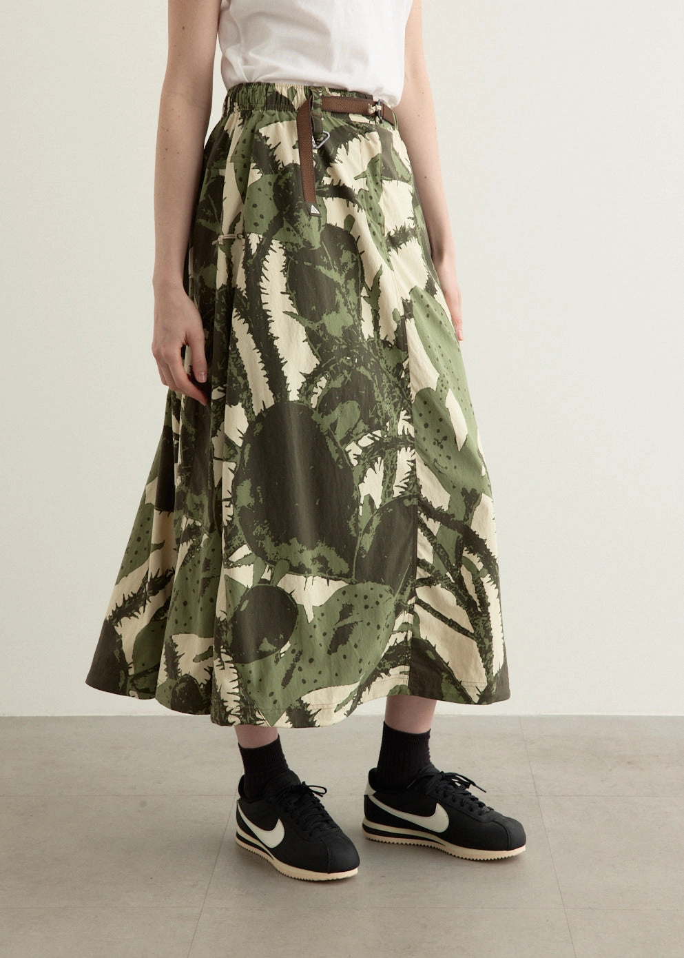 Curve Friendly Women's ACG Zip Smith Summit Skirt