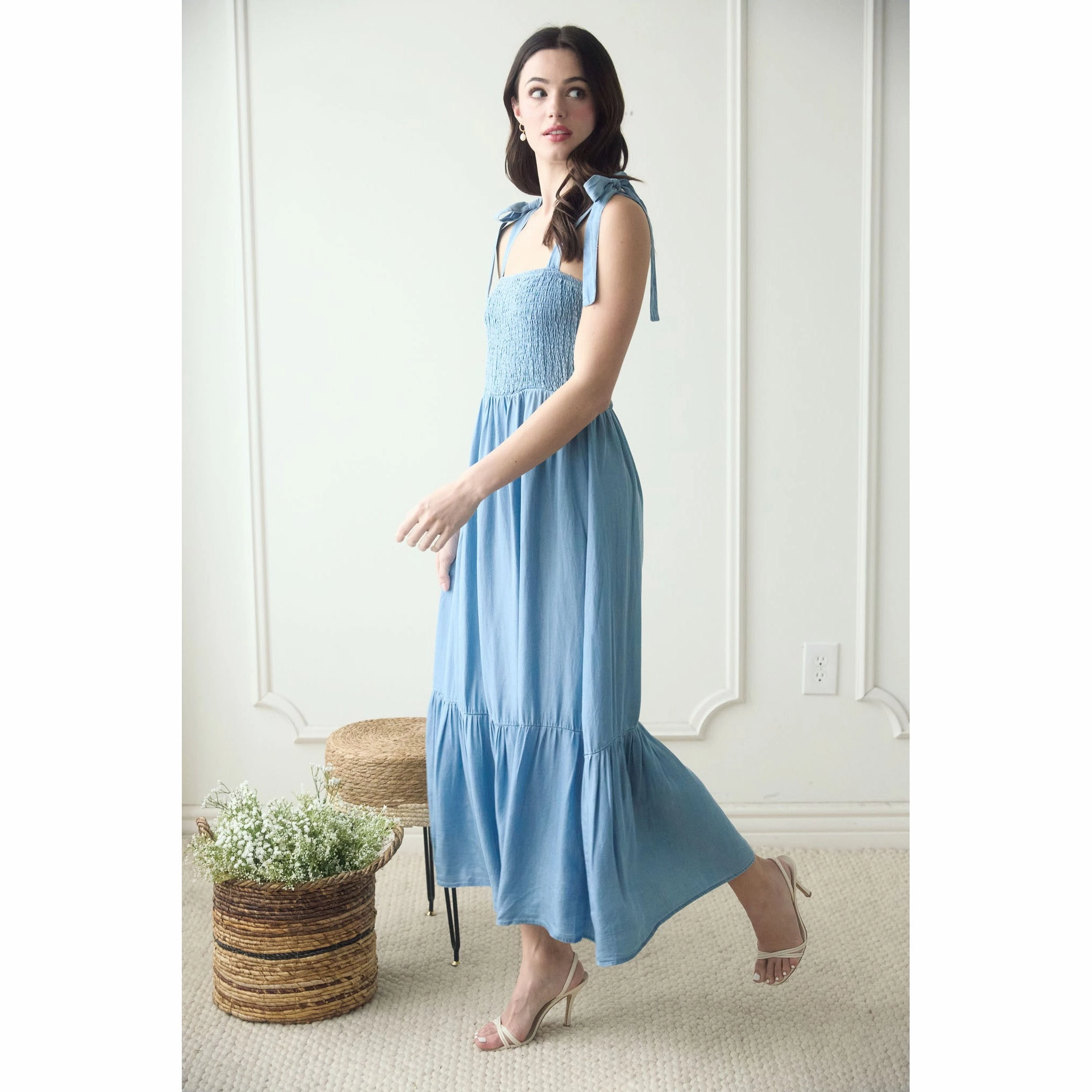 Women's Smocked Chambray Tie Midi Dress Statement-Buttons Elegant Layering