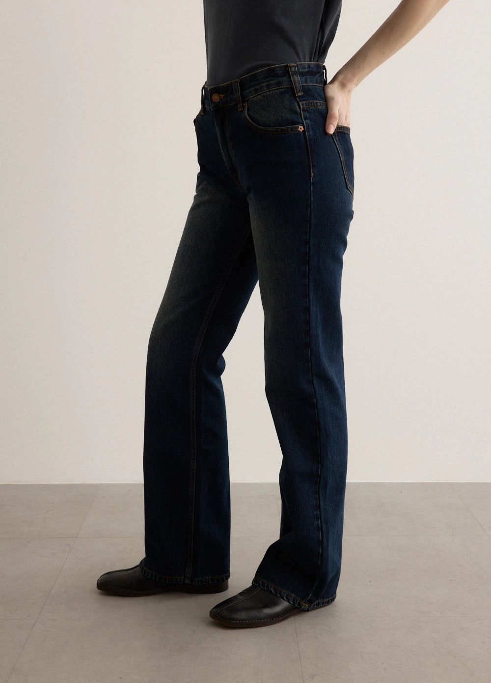 Casual Staple Women's Vini Jean