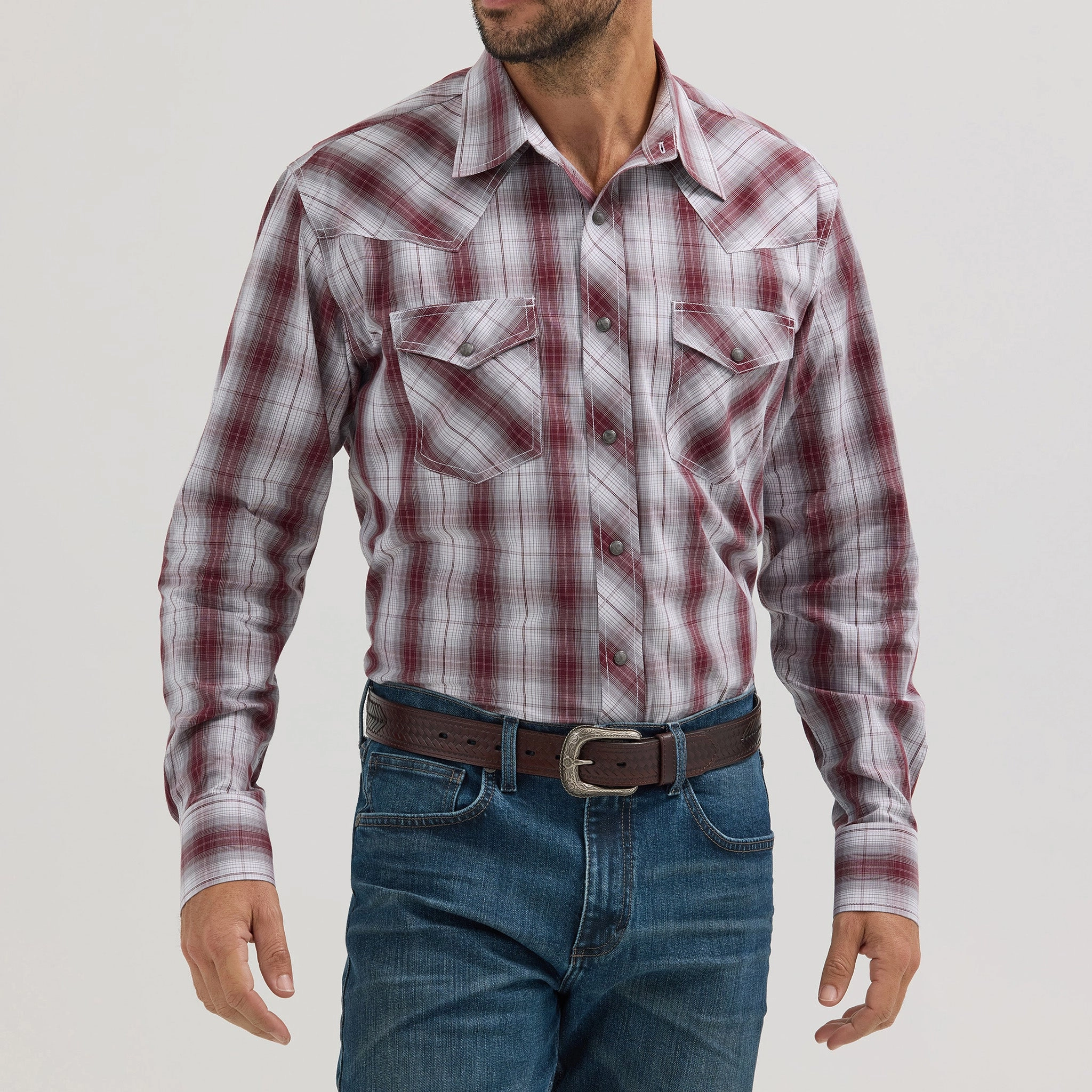 Gradient effect Wrangler Men's Classic Fit 20X Pearl Snap Long Sleeve