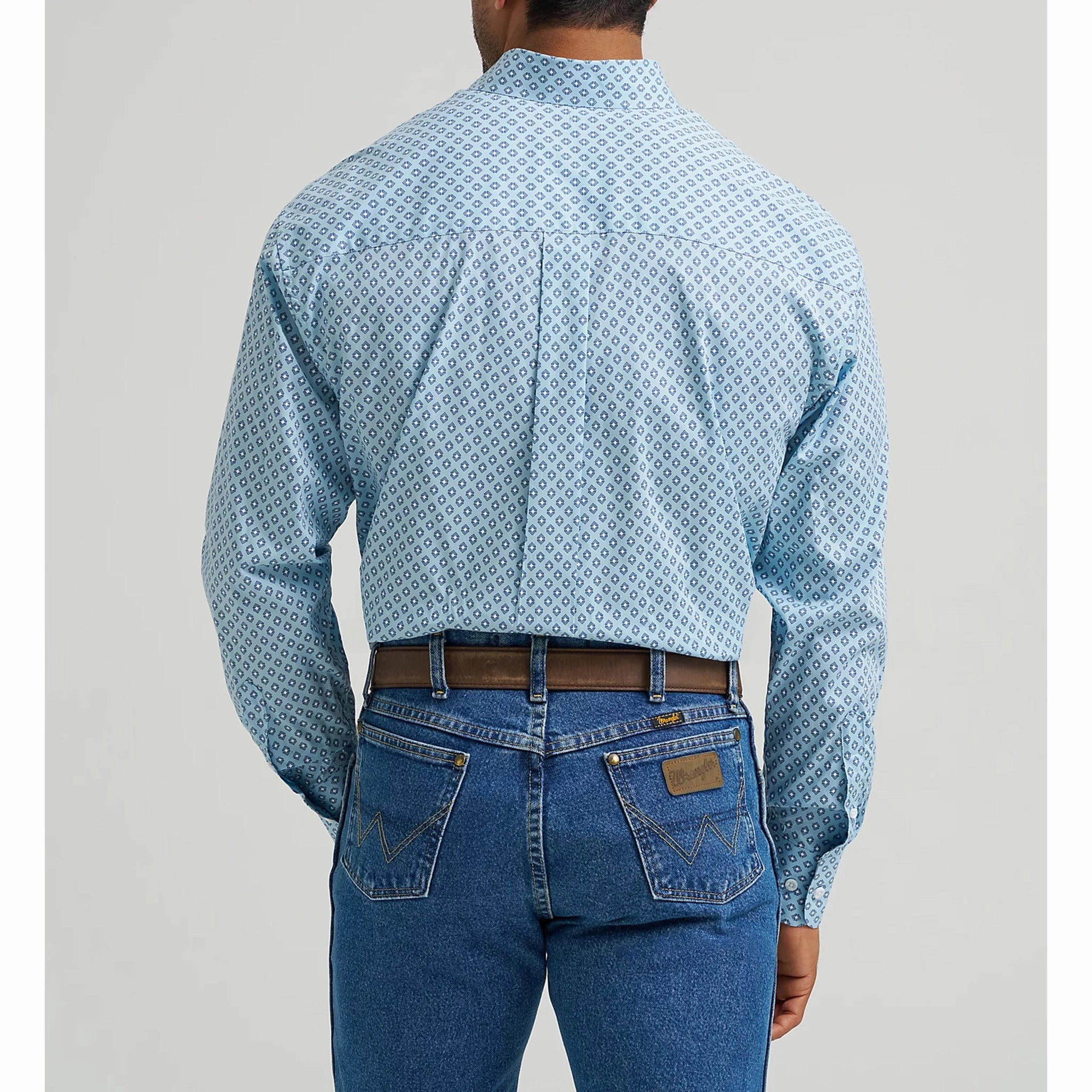 Durable Stitching Durable Buttons Wrangler Men's George Strait Blue Geo Print Long Sleeve Button Down