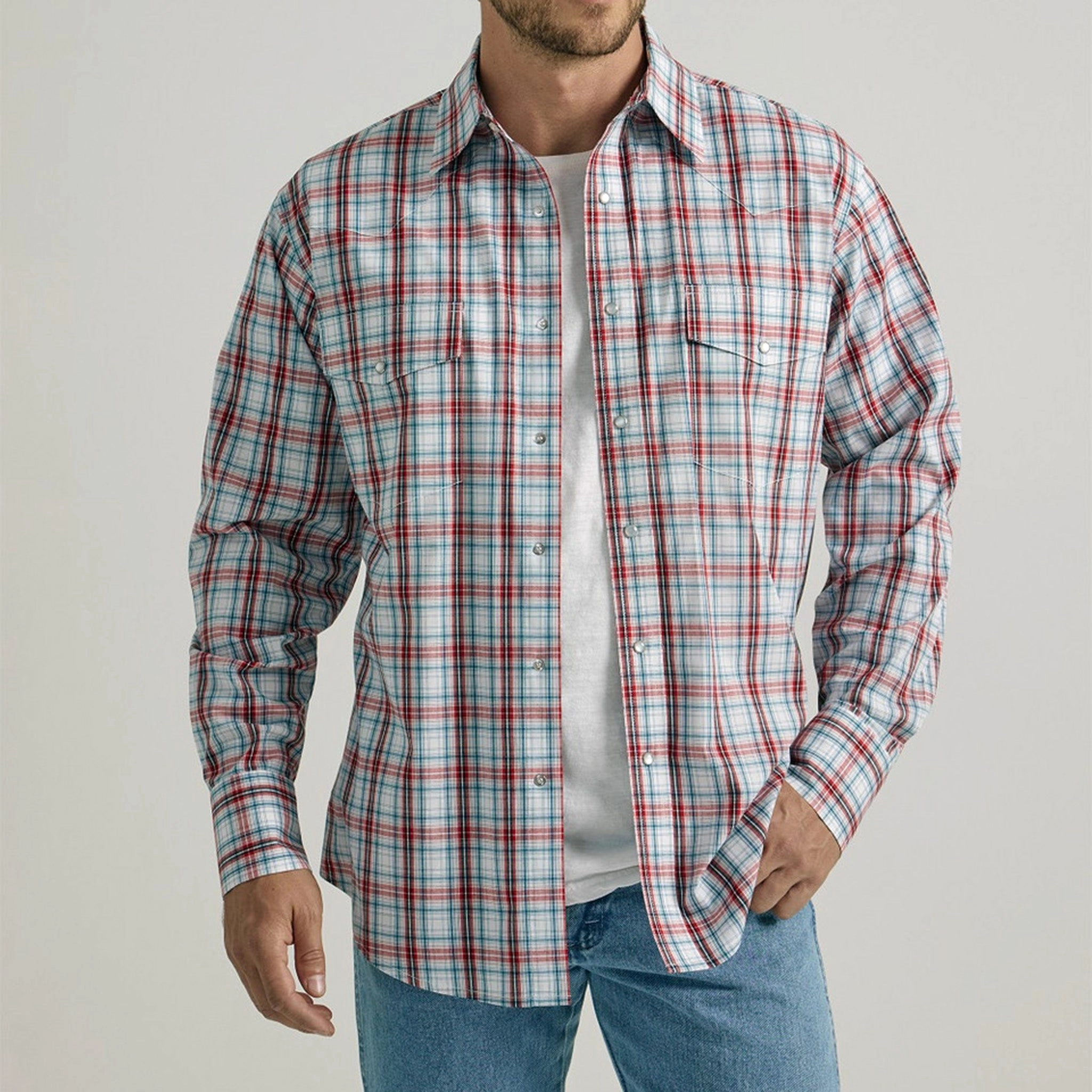 Functional Pocket Wrangler Men's Navy/Red Plaid Snap Long Sleeve
