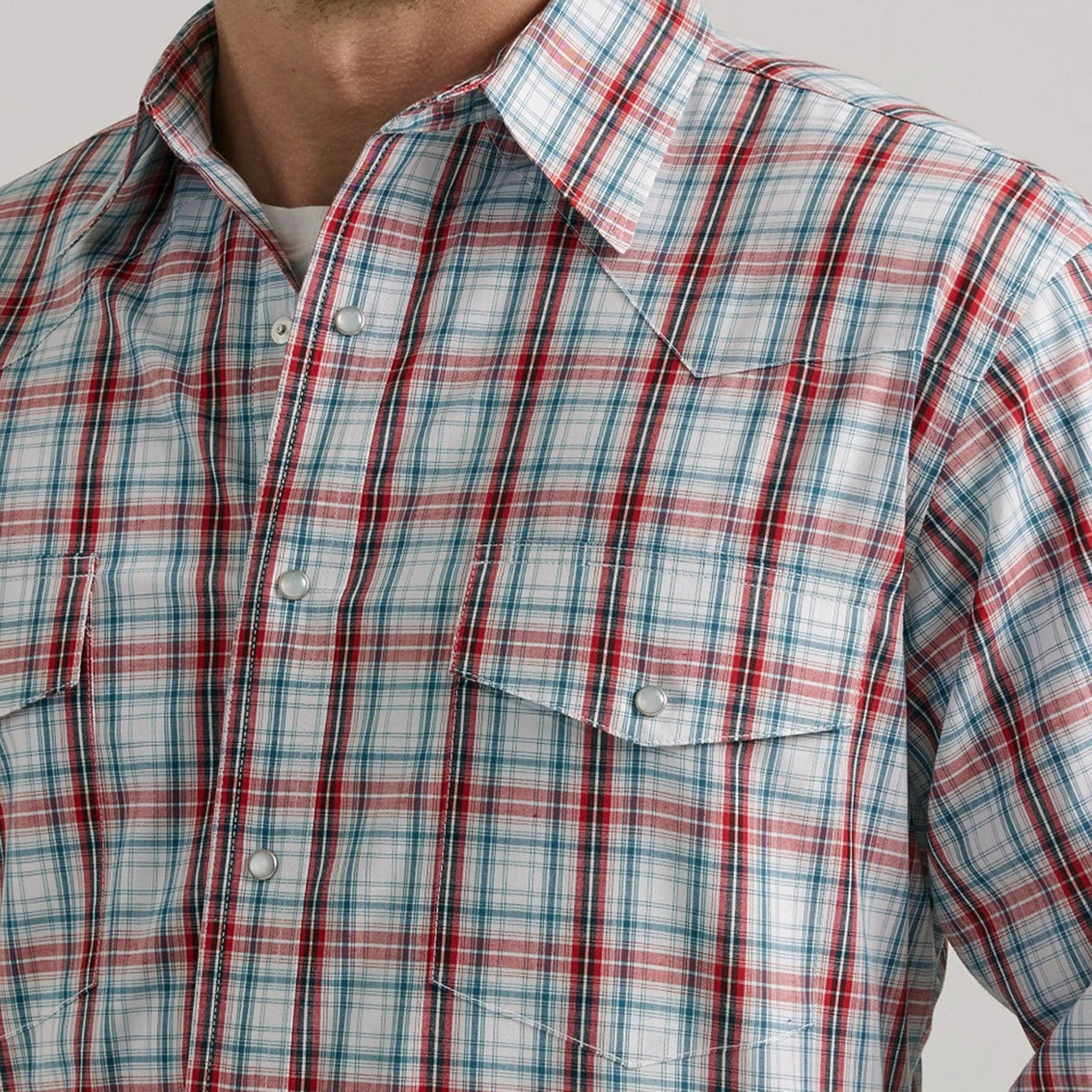 Lightweight Layers Wrangler Men's Navy/Red Plaid Snap Long Sleeve