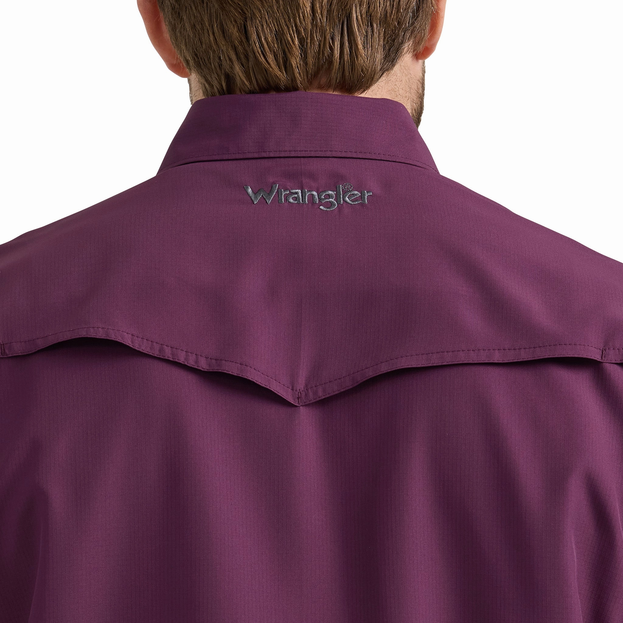 Chill Fit Soft Feel Wrangler Men's Performance Snap Long Sleeve Solid Shirt in Plum