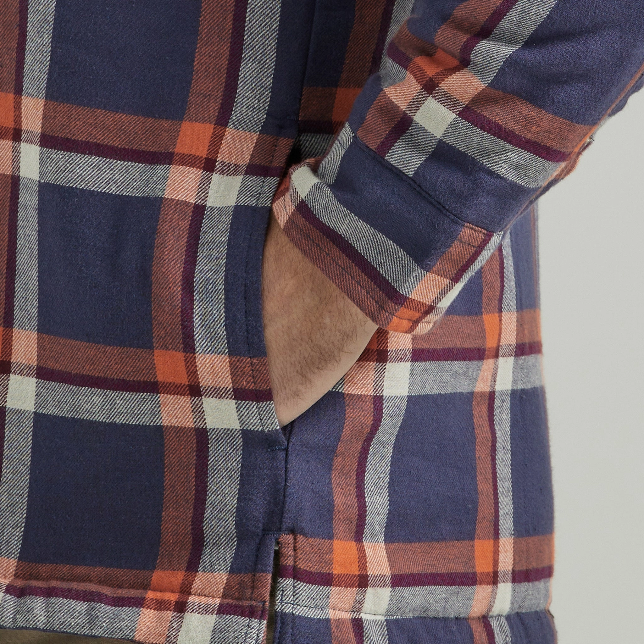 Wrangler Men's Riggs Navy Flannel Hooded Jacket EcoFriendly Dye Easy Movement Cut