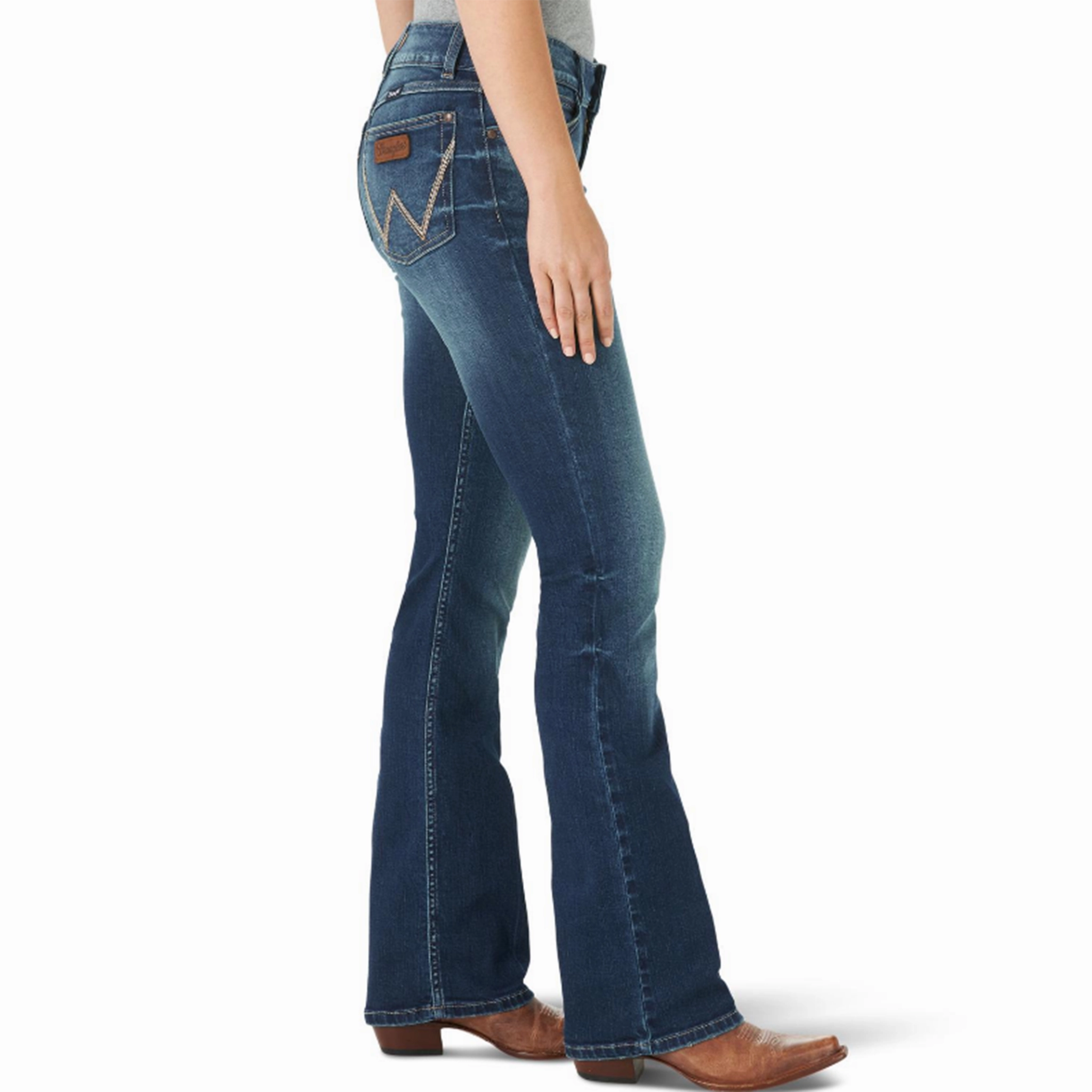 Wide Leg Silhouette Wrangler Retro Nadia Mae Bootcut Jean