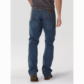 Weekend Getaway Trend Setter Wrangler Retro Relaxed Boot Cut Jean