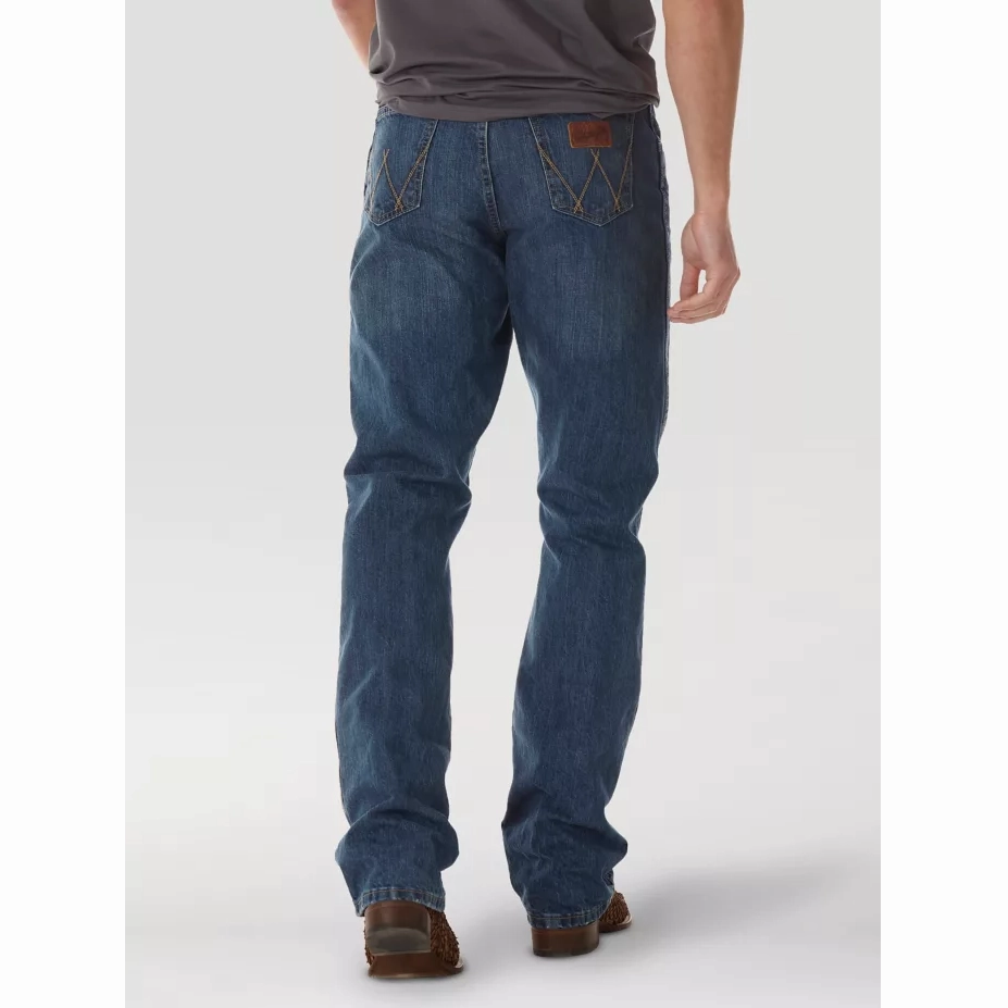 Weekend Getaway Trend Setter Wrangler Retro Relaxed Boot Cut Jean