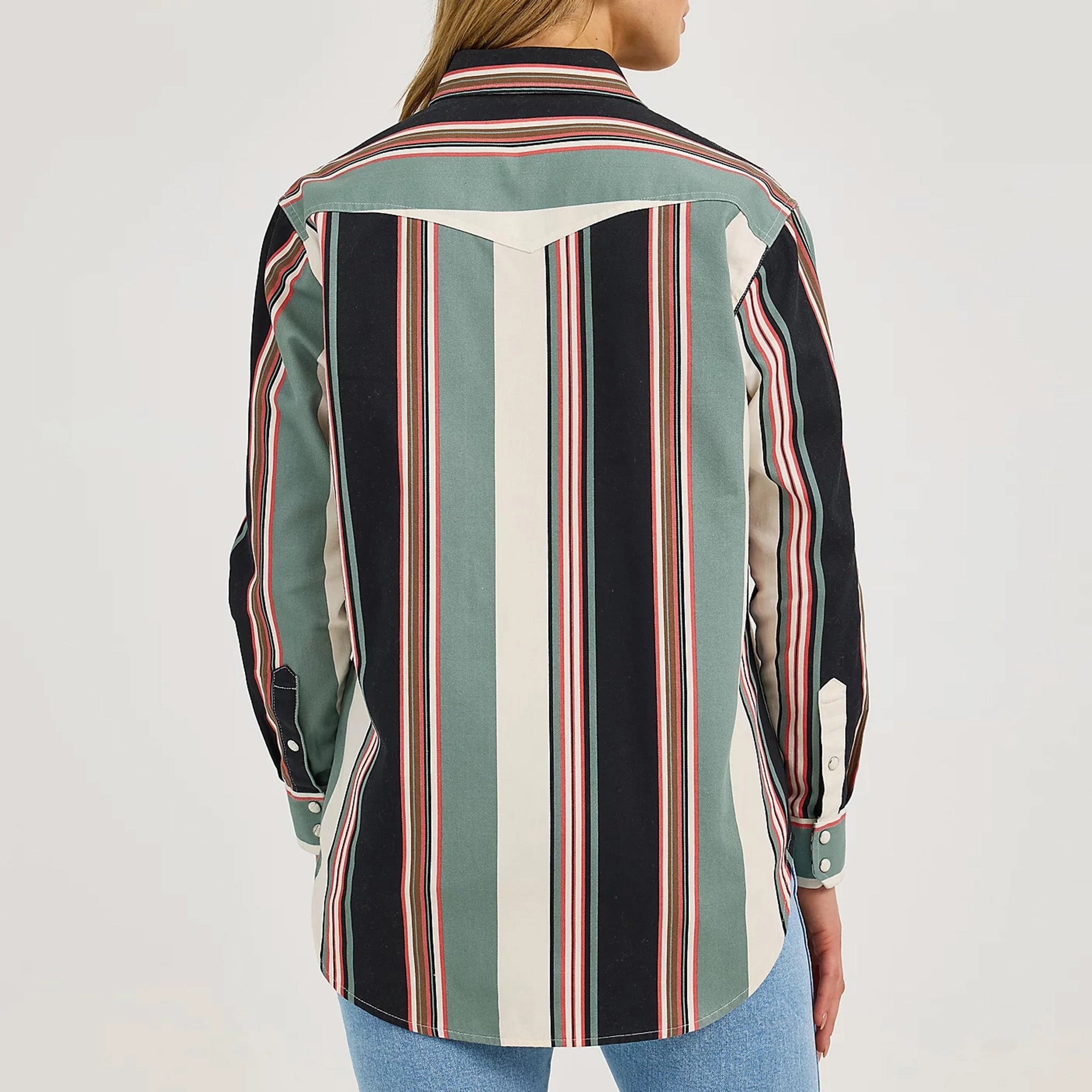 Wrangler Women's Black, Green Brush Popper Western Long Sleeve Shirt wrinkle free finish