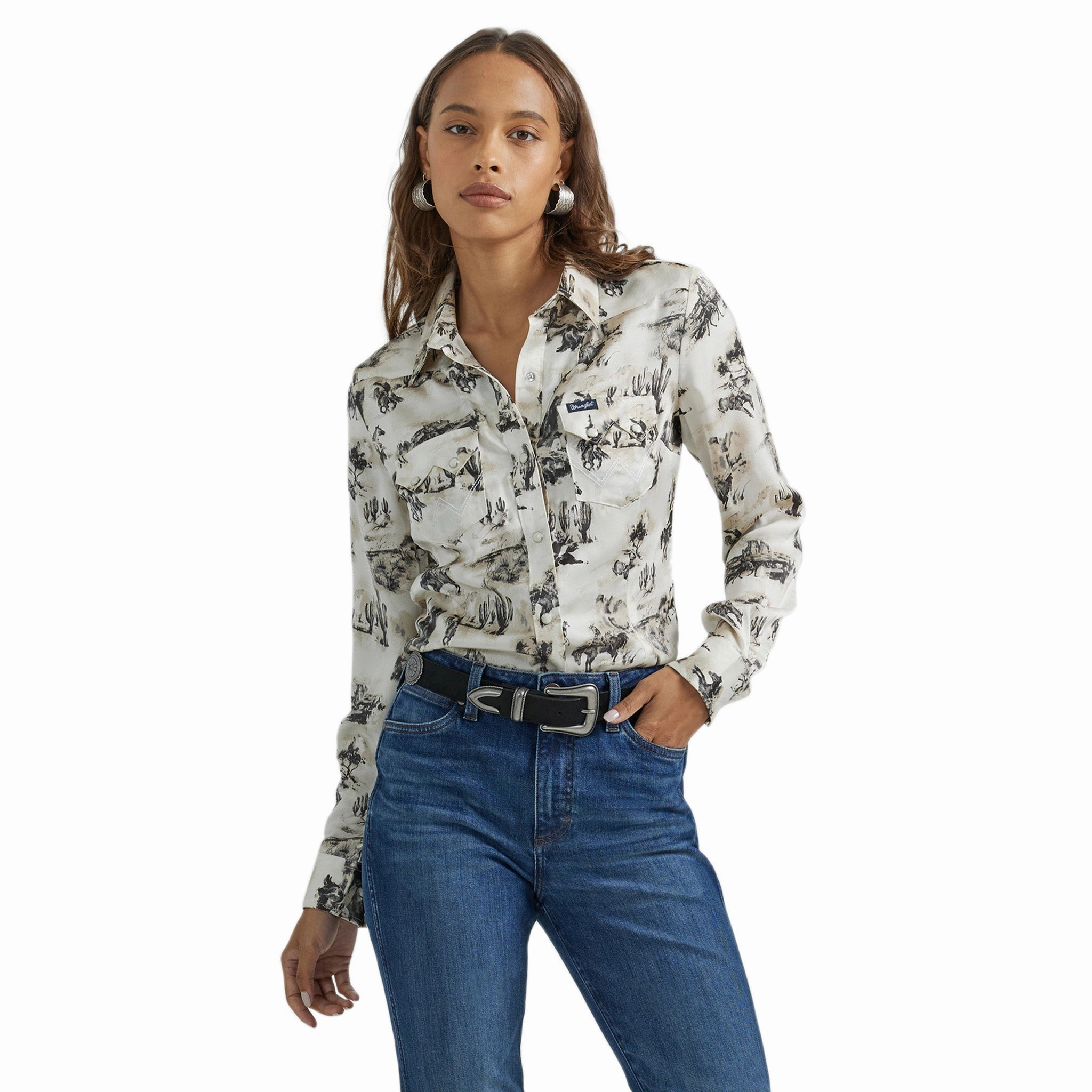 Wrangler Women's Bold Bucking Cowboy Pearl Snap Shirt LightweightWeave DurableDoubleLayeredHem