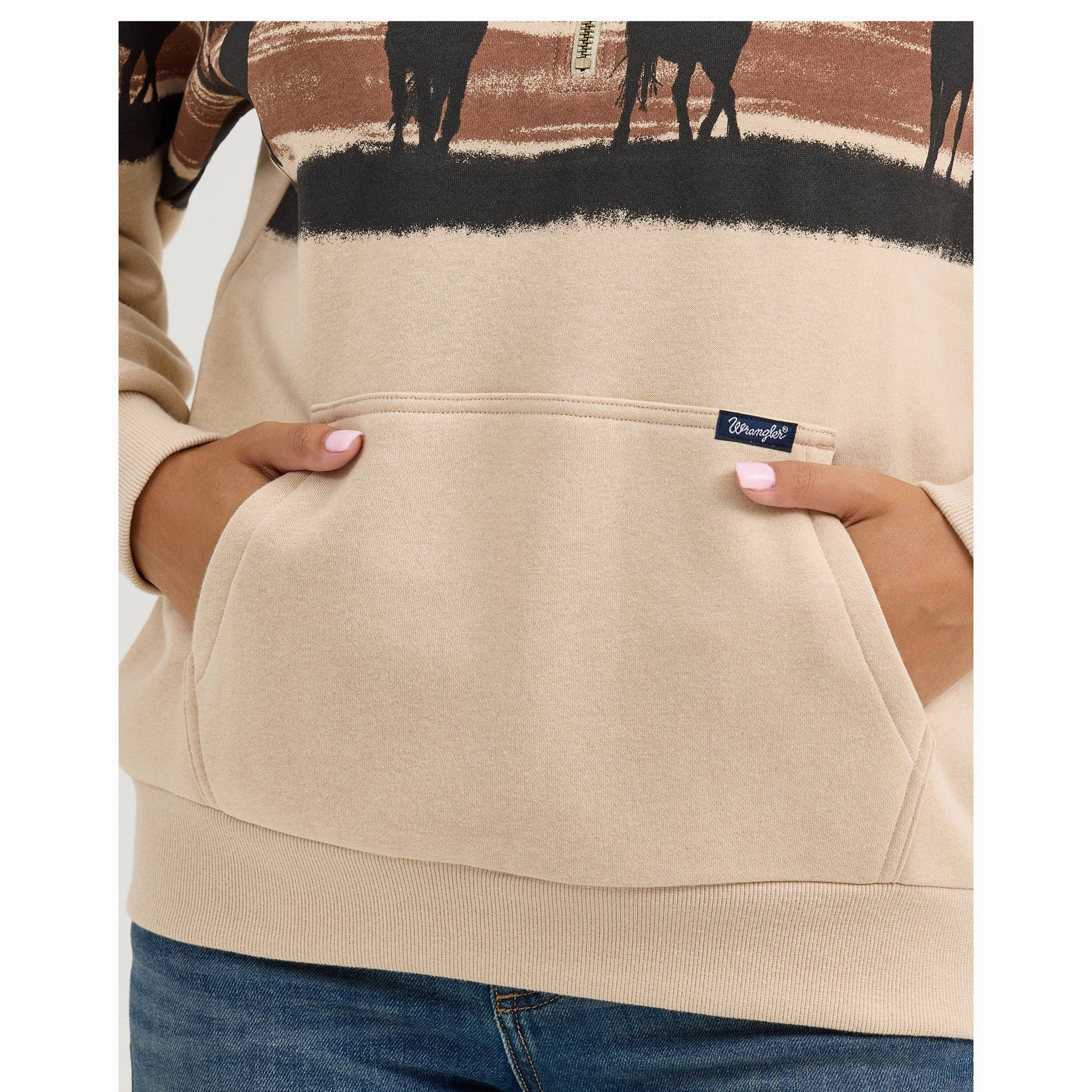 Snow Ready Outfit Wrangler Women's Cream Horses 1/4 Zip Sweatshirt