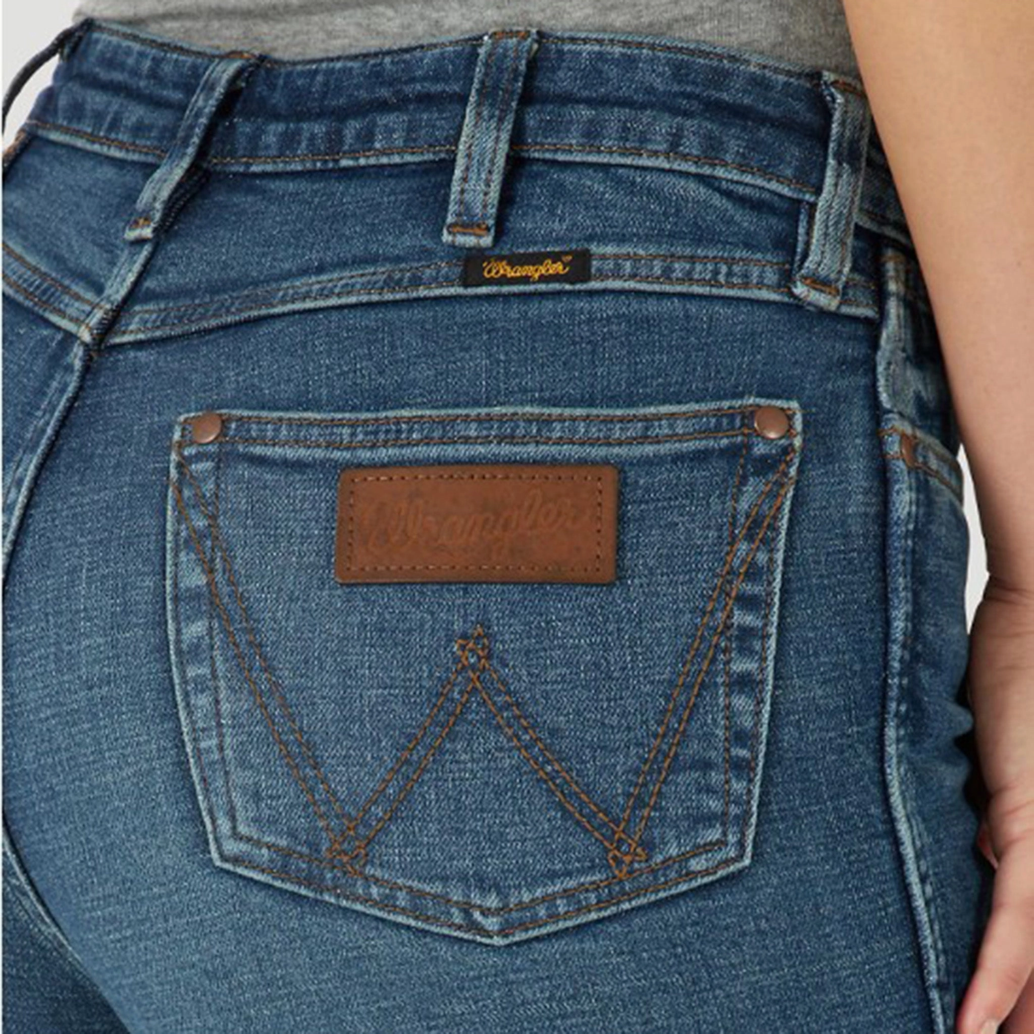 Functional Style Casual Edge Wrangler Women's High Rise Hadley Trouser