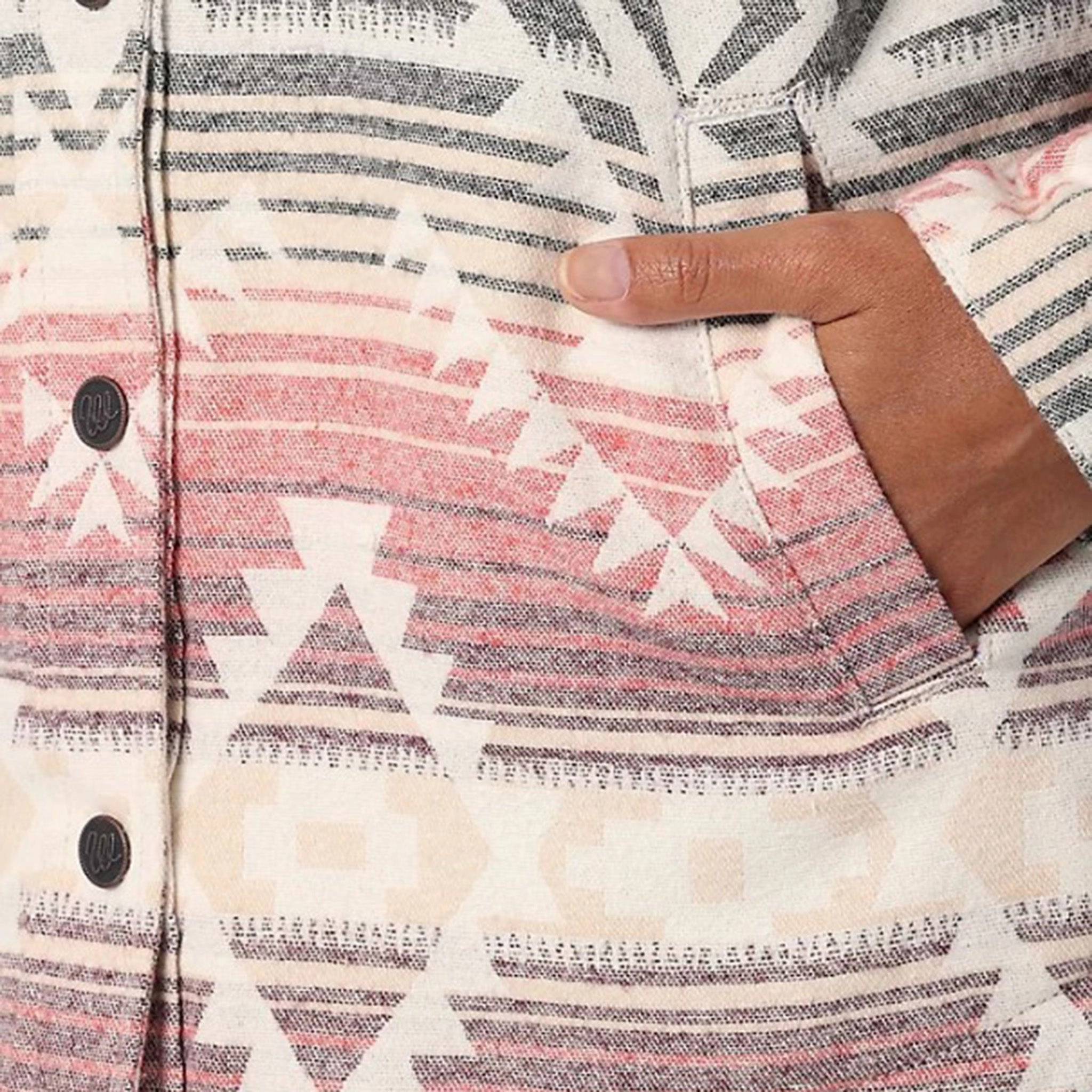 Outer Chill Piece Velcro Fasten Wrangler Women's Pink & White Aztec Shacket