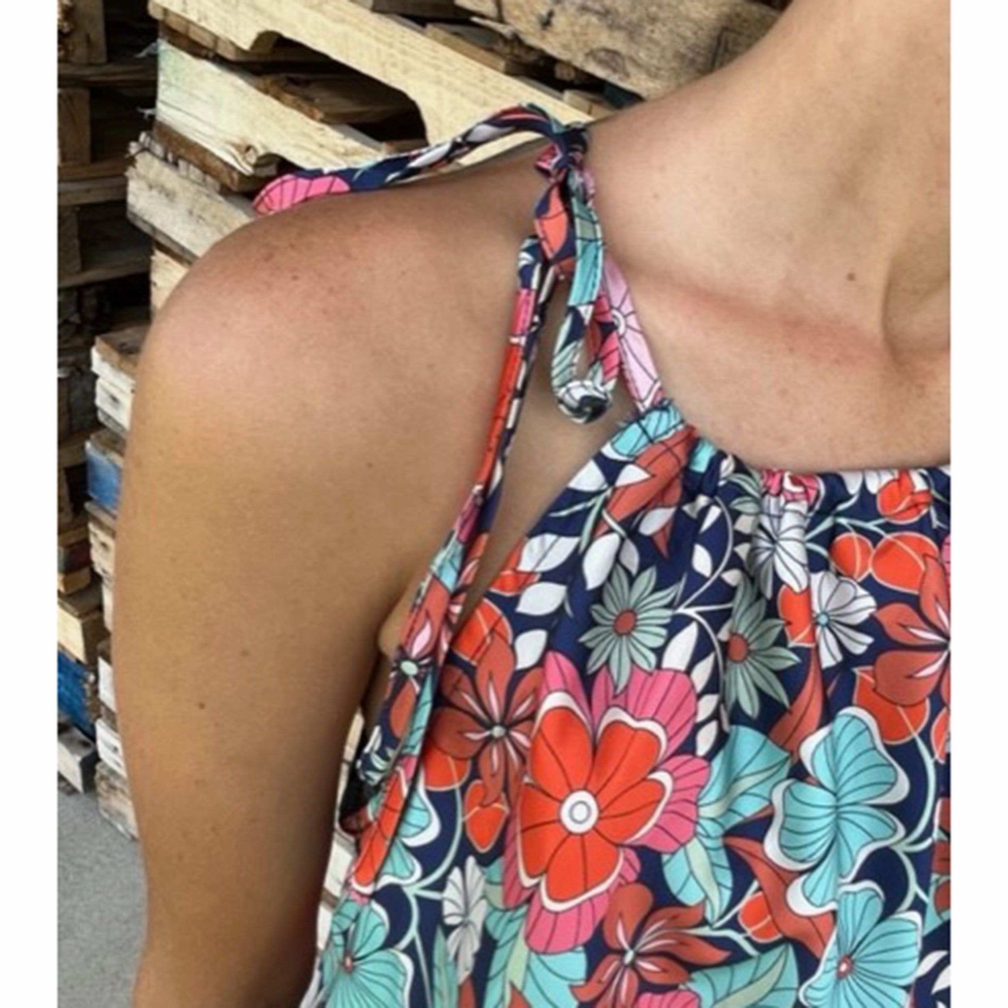 Floral Print Halter Top MoistureWicking Material Non Slip Shoulder Seams