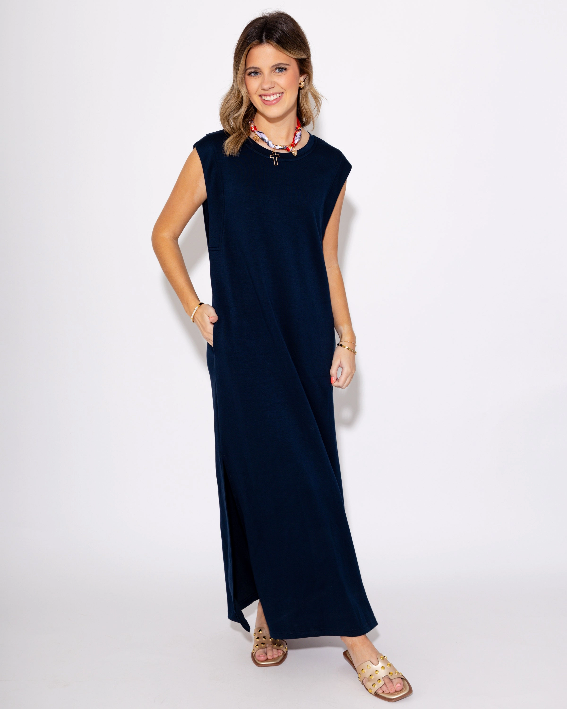 The Best Frame Midi Dress in Navy Modest Look