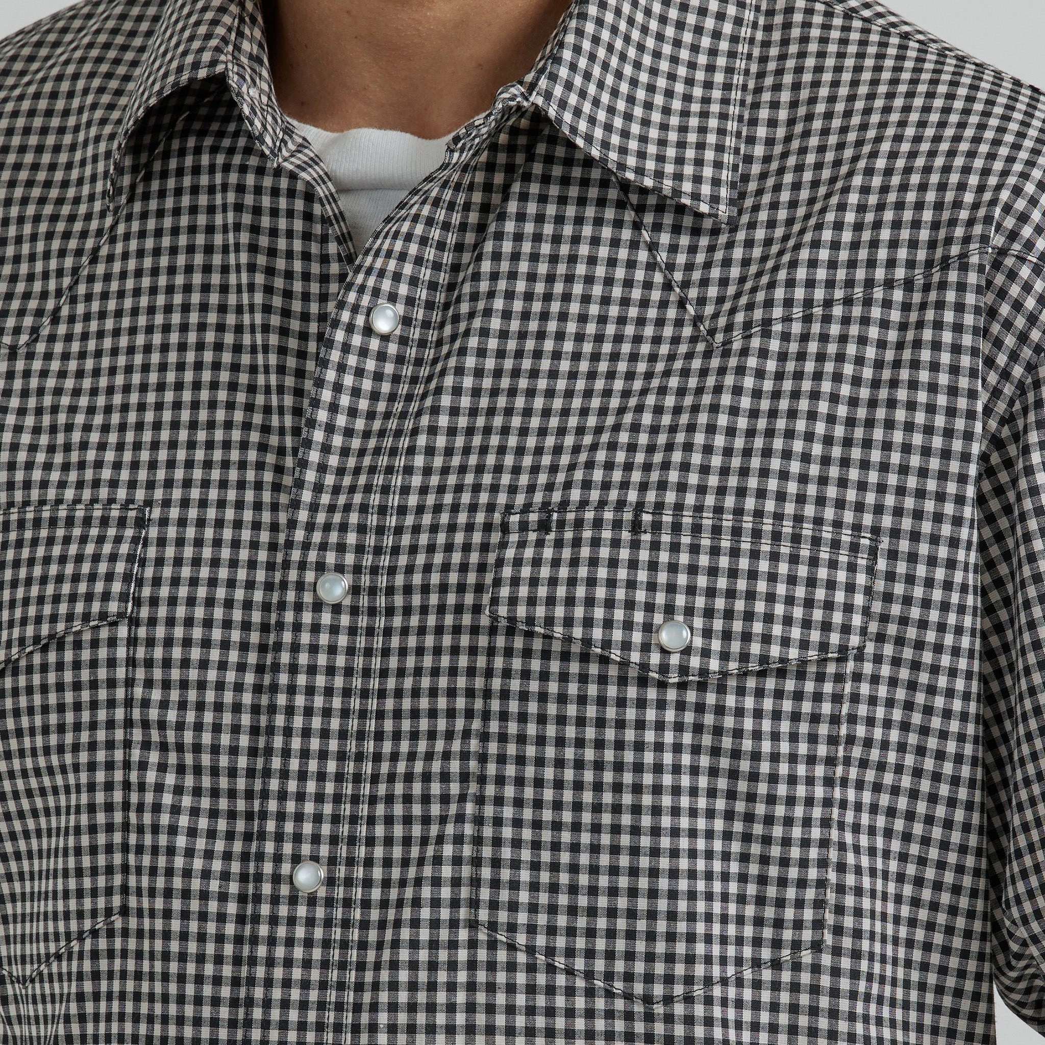 Lightweight Feel Affordable Luxury Wrangler Men's Wrinkle Resist Shirt